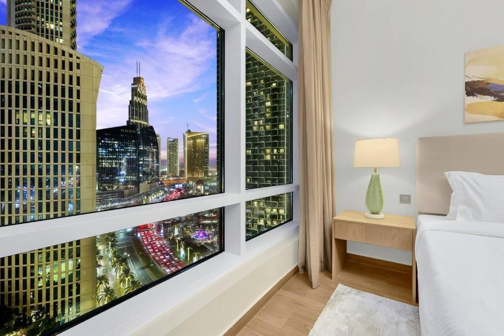 First Class 1br Modern Downtown Oasis Dubai