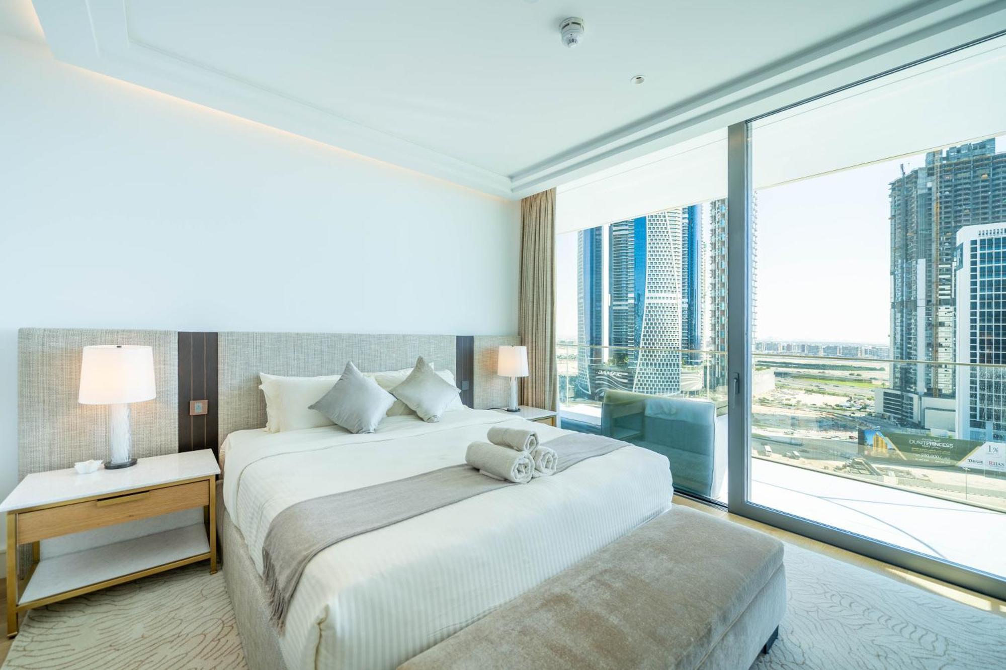 Lana By The Dorchester Collection - Glamorous Three Bedroom * Dubai