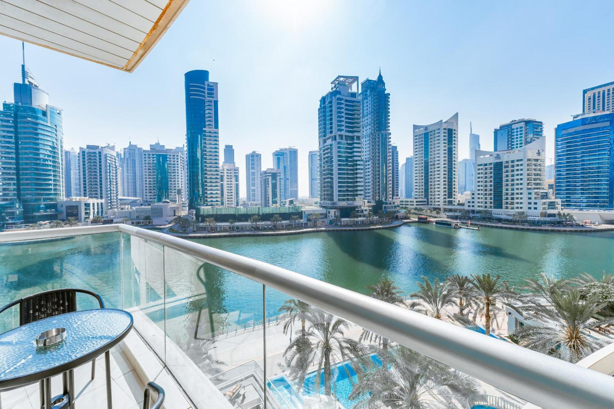 Chic 1Br Marina View Retreat Dubai