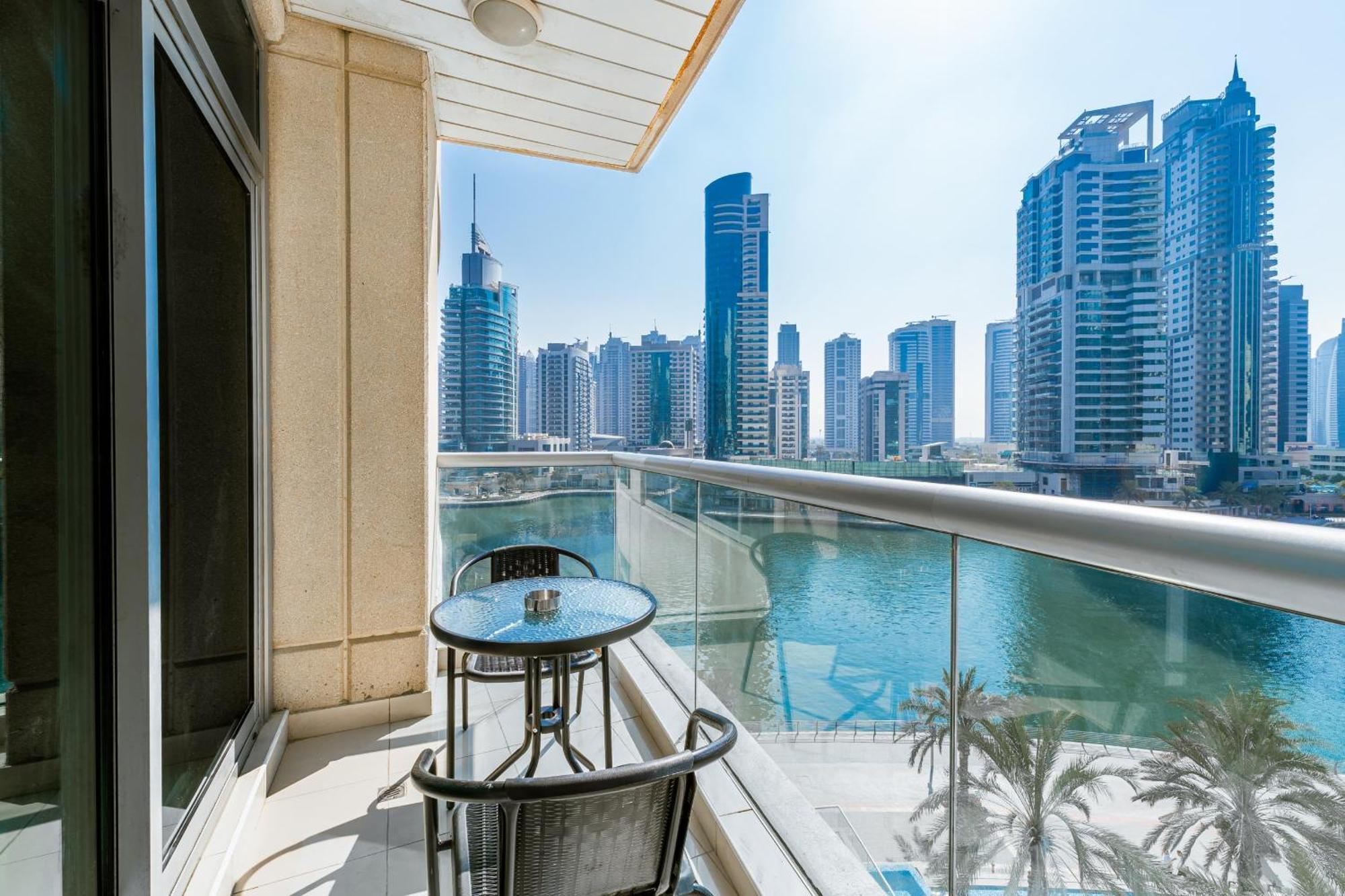 Apartment Chic 1Br Marina View Retreat Dubai