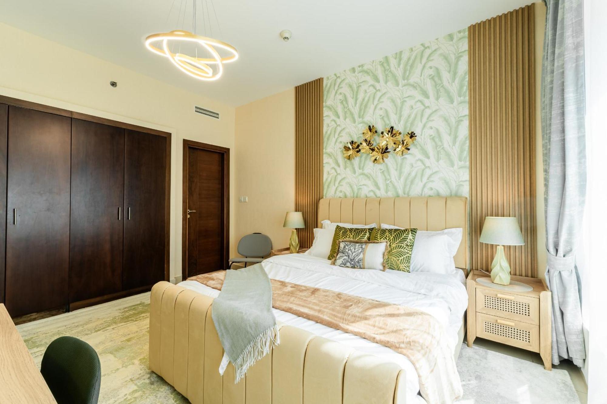 Chic 1Br Marina View Retreat Apartment *
