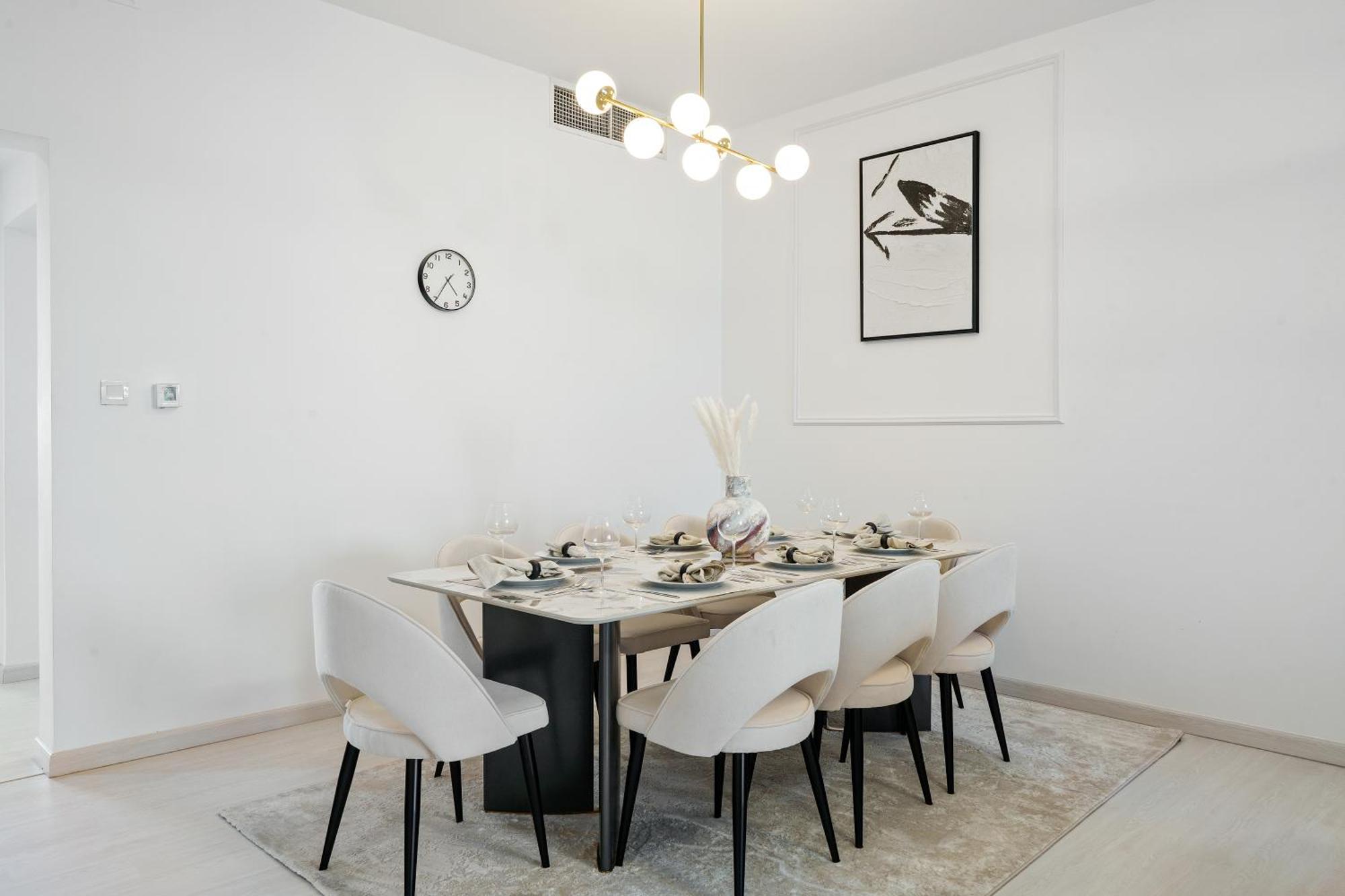 3br In Marina 10 Min To Jbr Dubai
