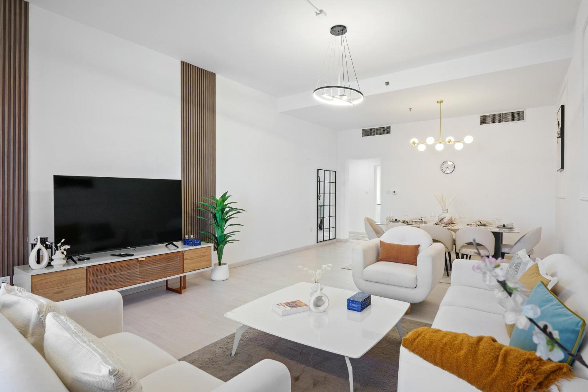 3br In Marina 10 Min To Jbr Apartment Dubai
