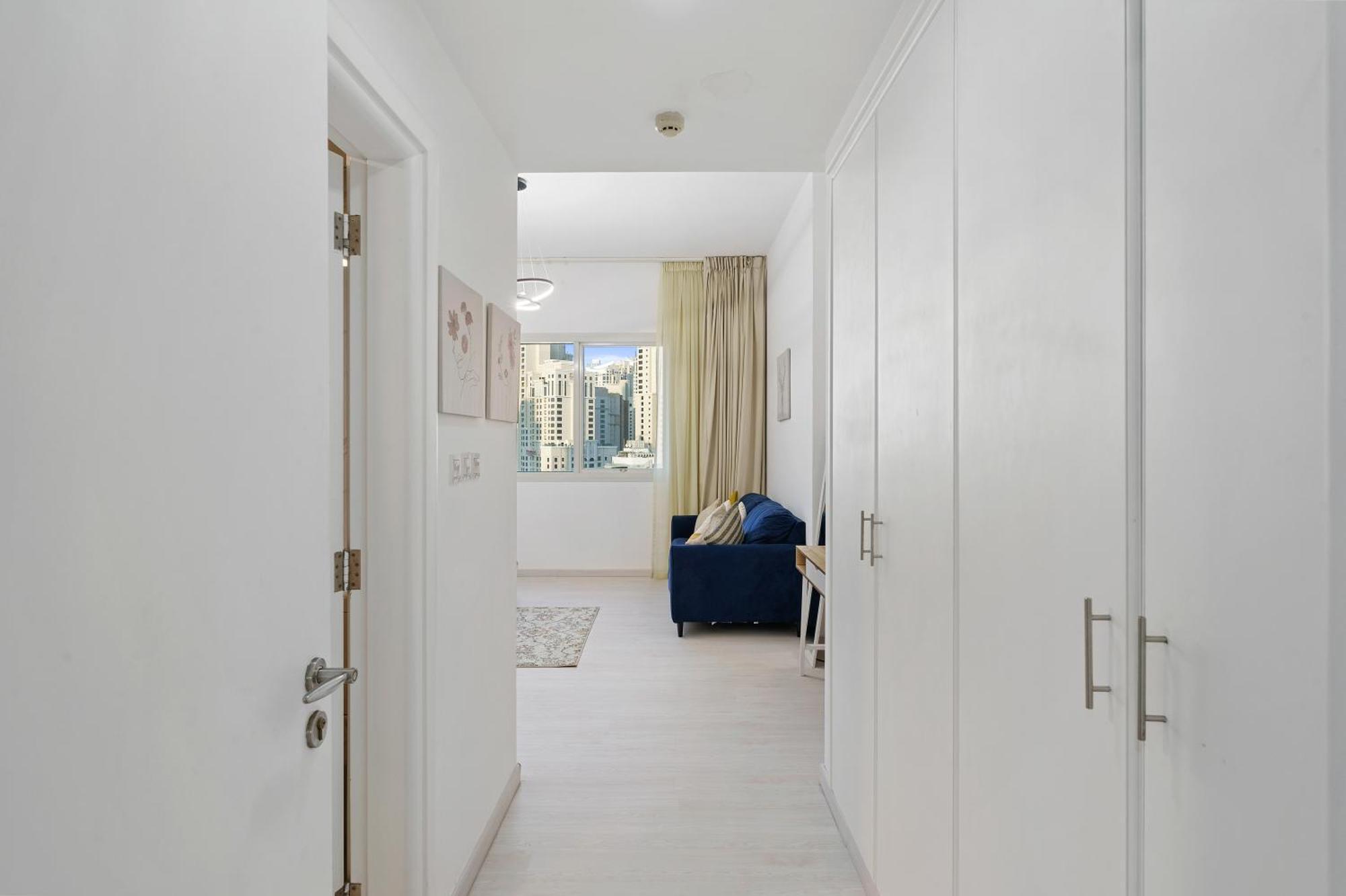 3br In Marina 10 Min To Jbr * Dubai
