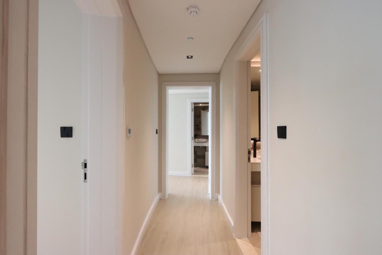 Livbnb-upgraded 2br With Iconic Marina Views Apartment