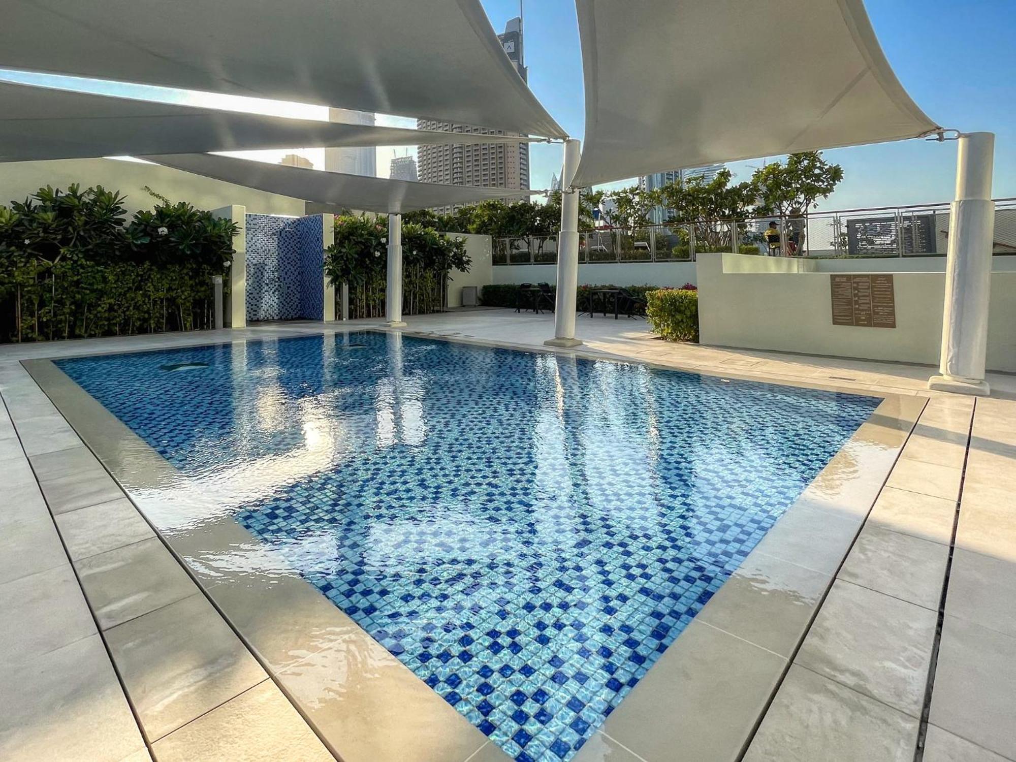 Classy Downtown Bliss With Mall Access Apartment Dubai