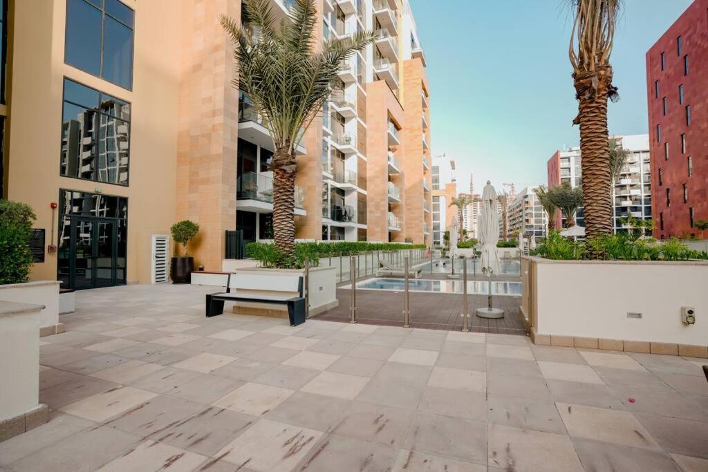 Cozy With Garden Views In Nad Al Sheba Apartment Dubai