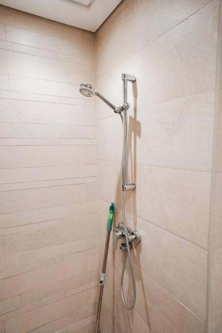 Apartment Cozy With Garden Views In Nad Al Sheba