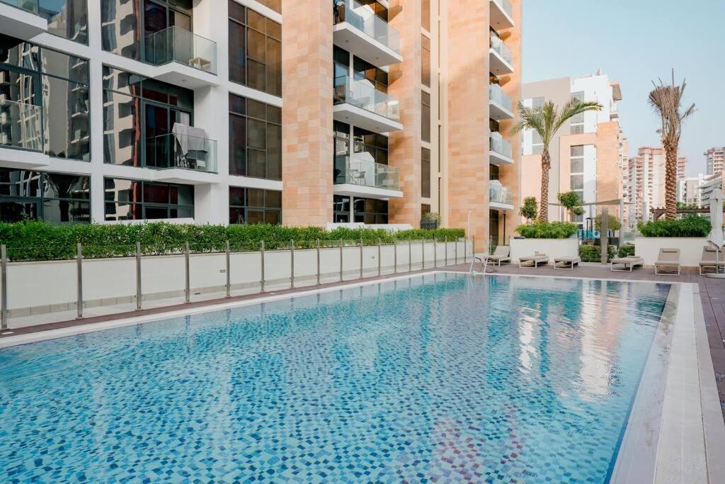 Cozy With Garden Views In Nad Al Sheba * Dubai