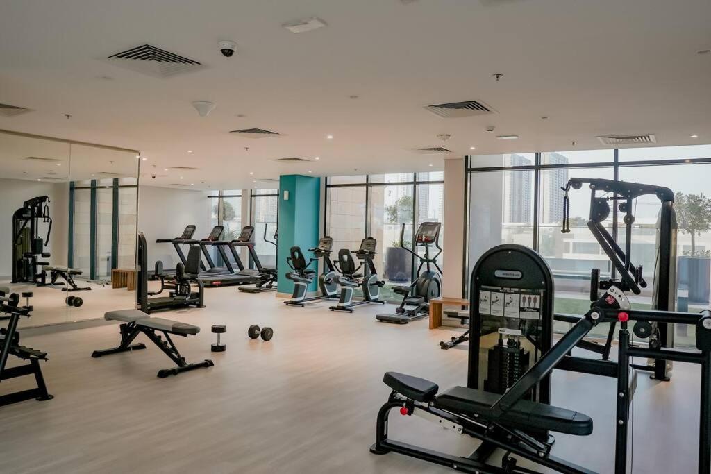 Apartment Cozy With Garden Views In Nad Al Sheba Dubai