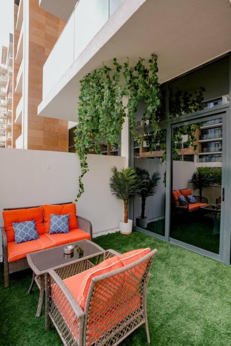 Cozy With Garden Views In Nad Al Sheba Apartment Dubai