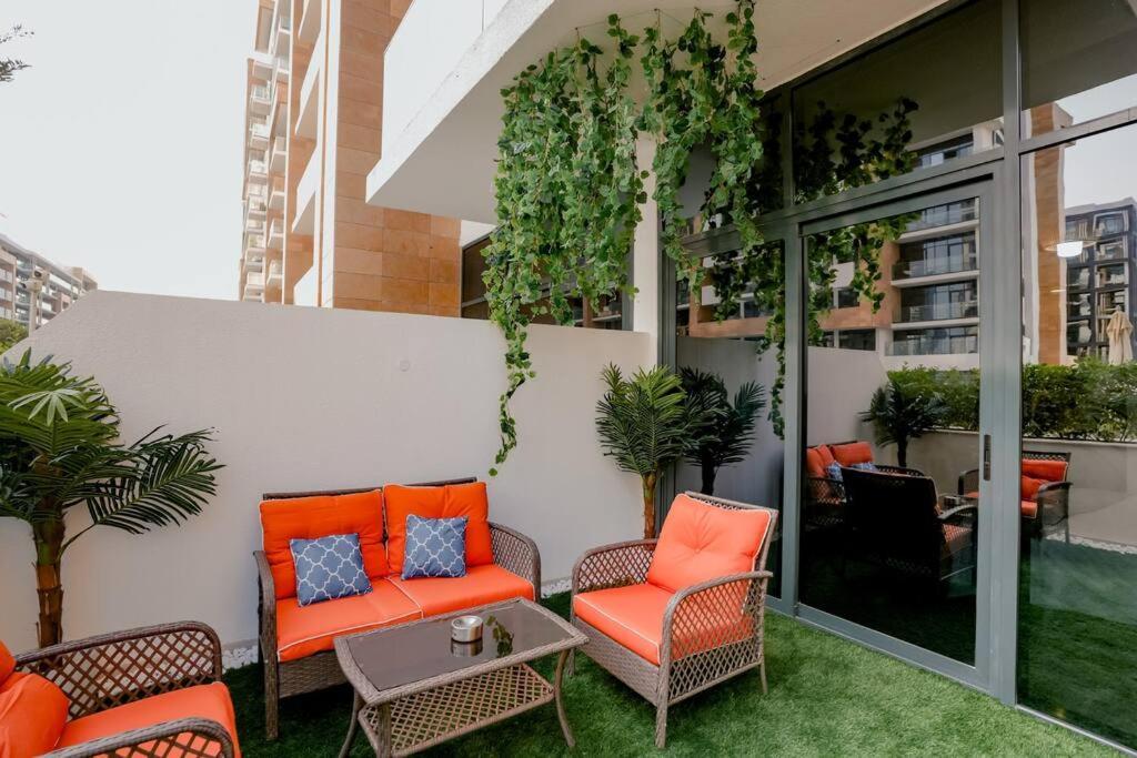 Cozy With Garden Views In Nad Al Sheba Dubai