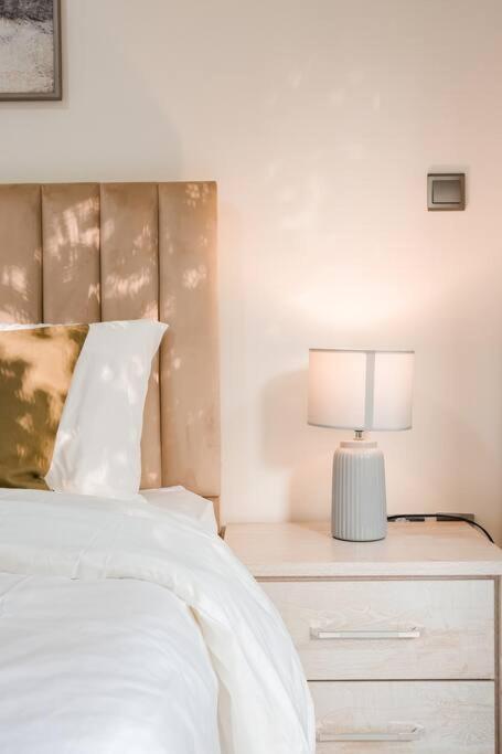Cozy With Garden Views In Nad Al Sheba Apartment Dubai