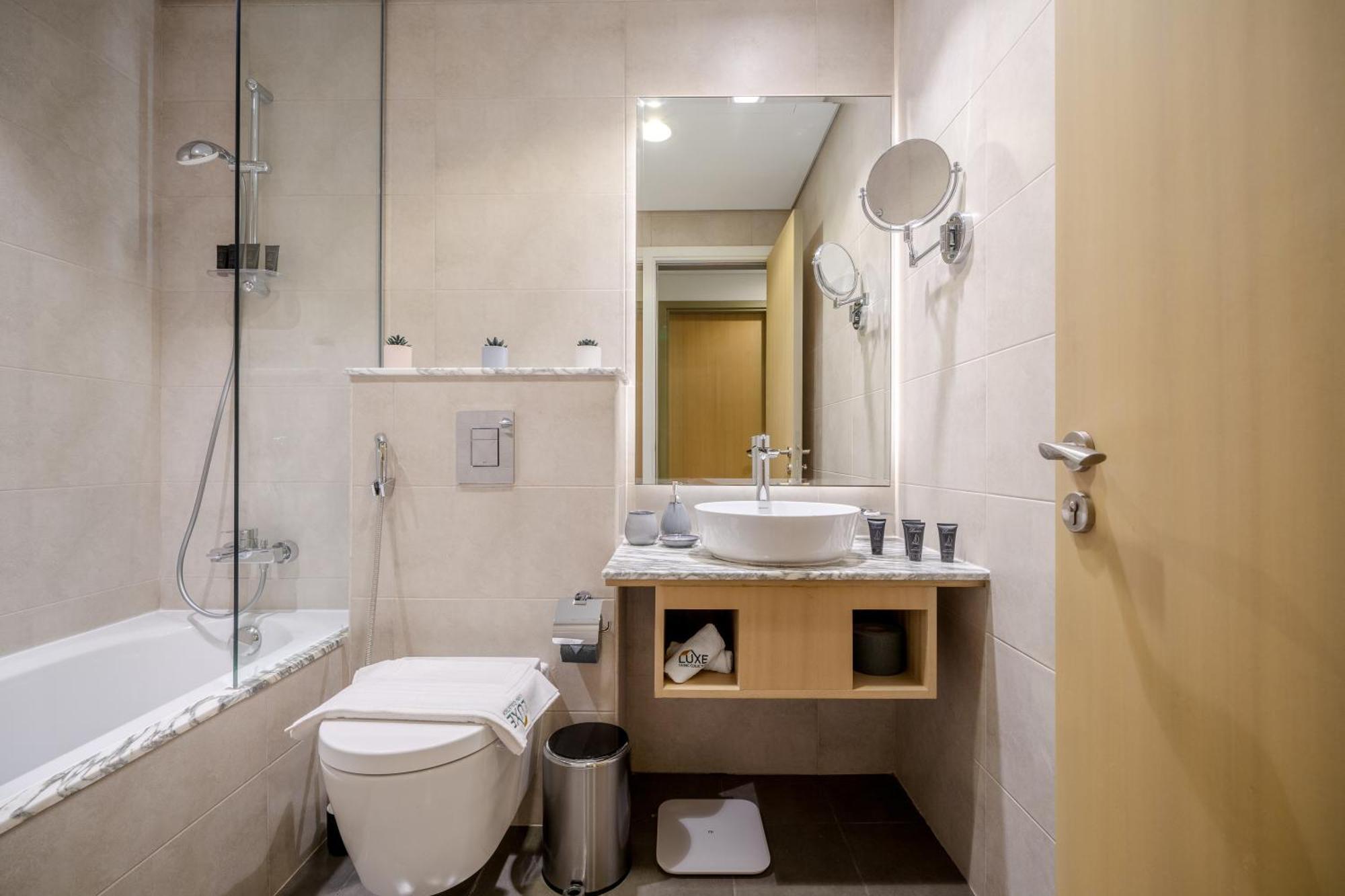 Apartment Burj Khalifa Infinity Pool 2br Sea & View *
