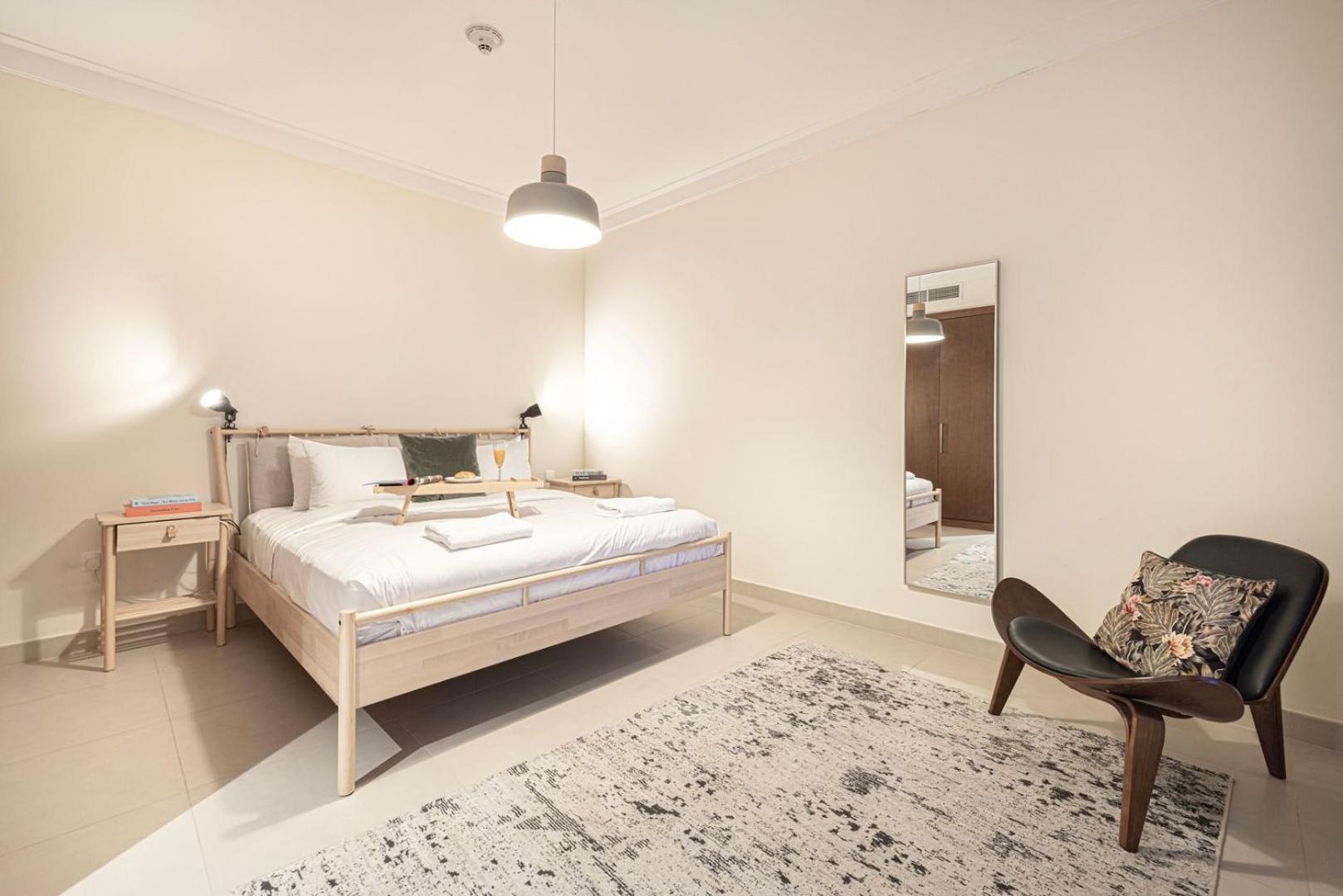 Luxe | Elegant 2br | Harbour View | Stylish & Cozy Apartment
