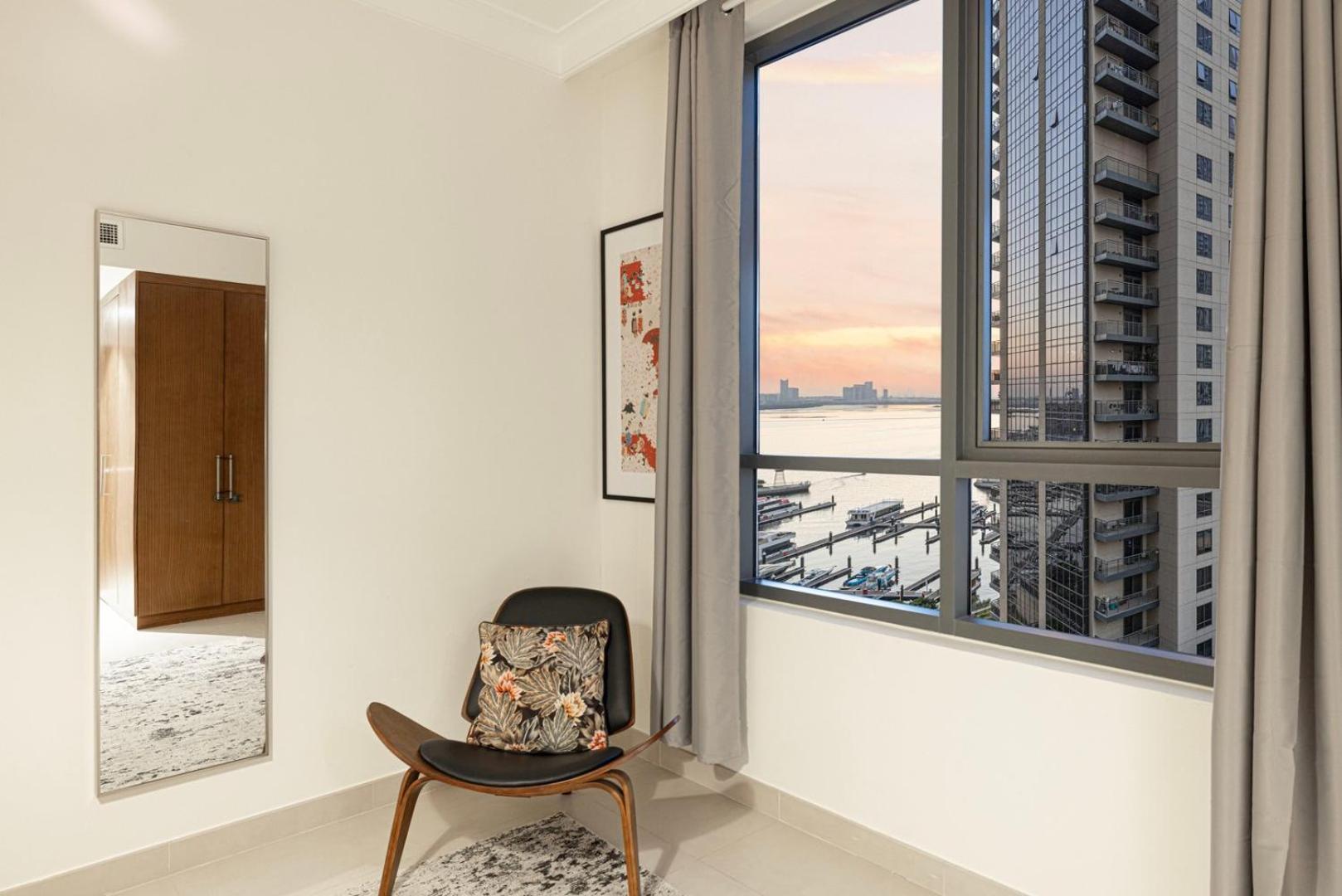 Apartment Luxe | Elegant 2br | Harbour View | Stylish & Cozy *
