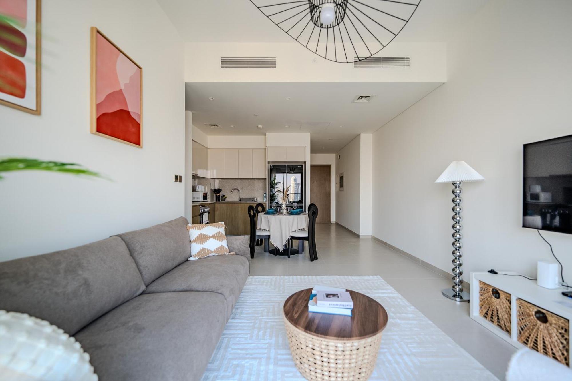 Stunning 2br Burj Royale 10 Mins Walk To Mall Apartment *
