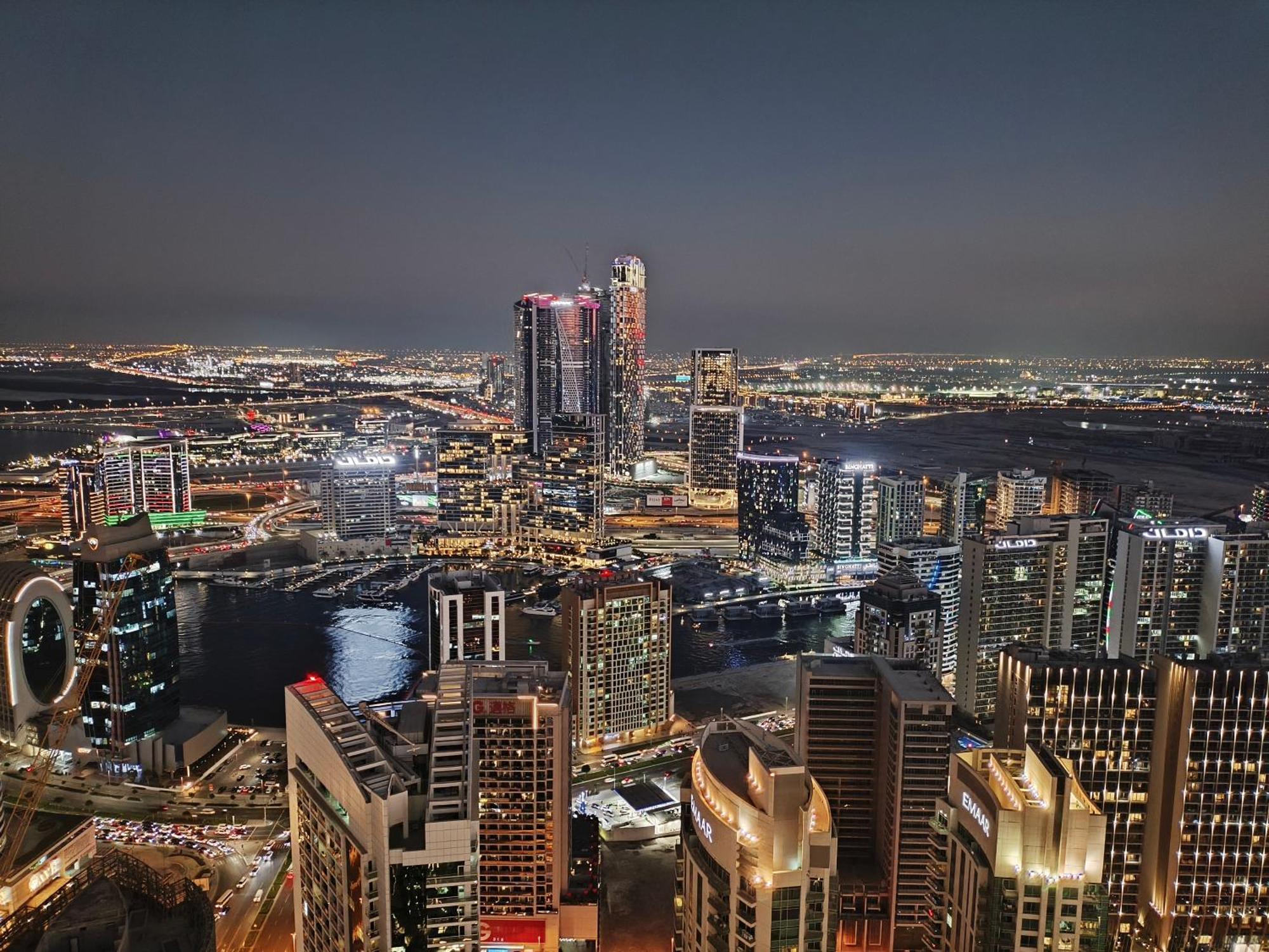 Stunning 2br Burj Royale 10 Mins Walk To Mall