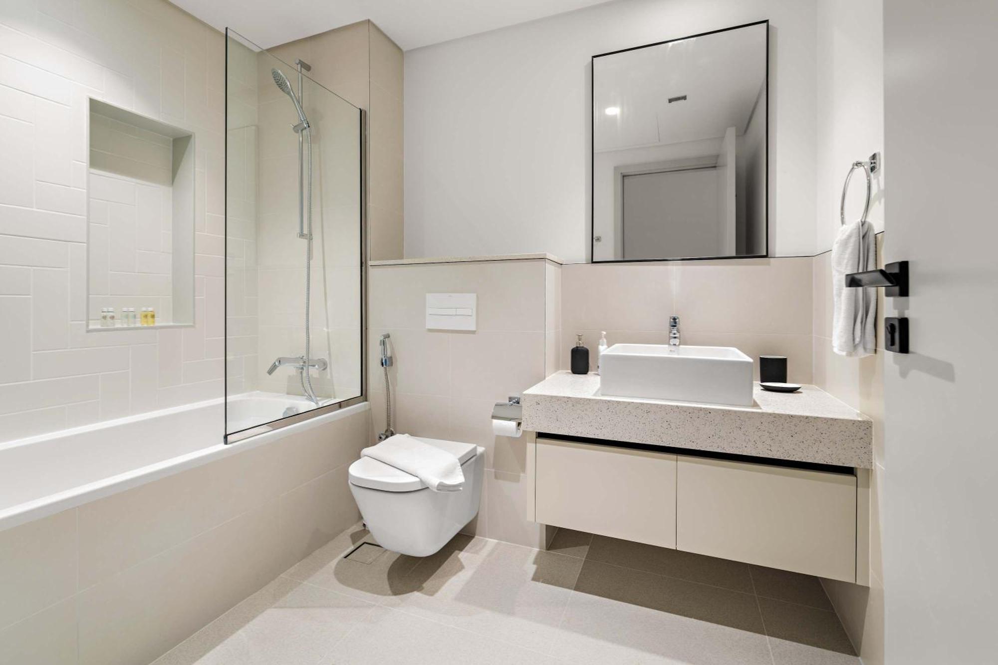 Silkhaus Harbor View 3br In Marina Vista Apartment Dubai
