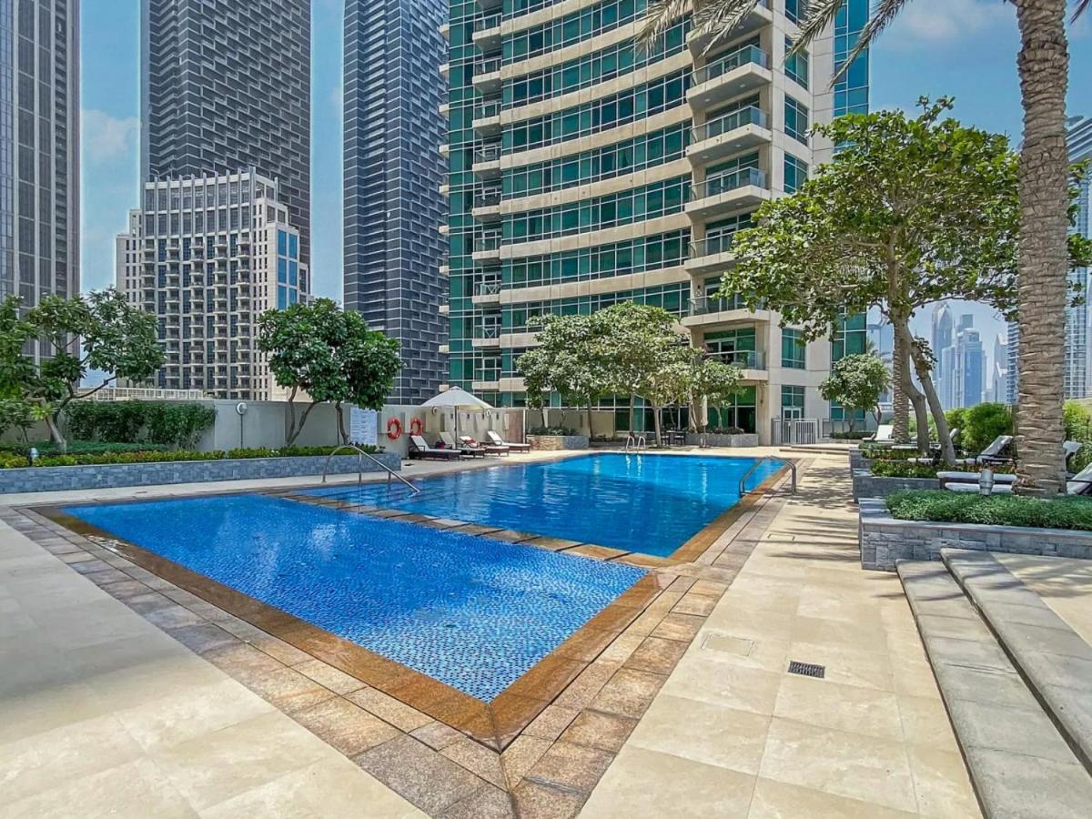 Elegant 2 Bed Downtown Duplex - Prime Location Apartment *