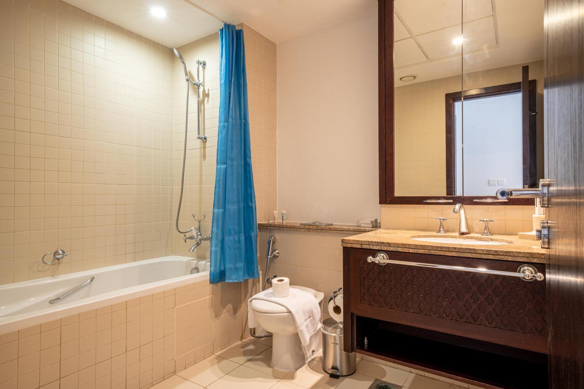 Location In Downtown * Dubai