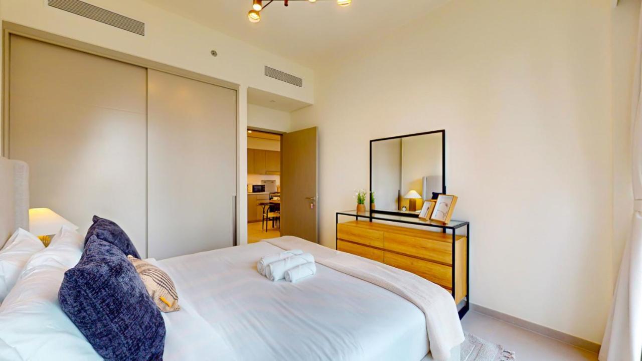 Grande - Elegant One Bed With View