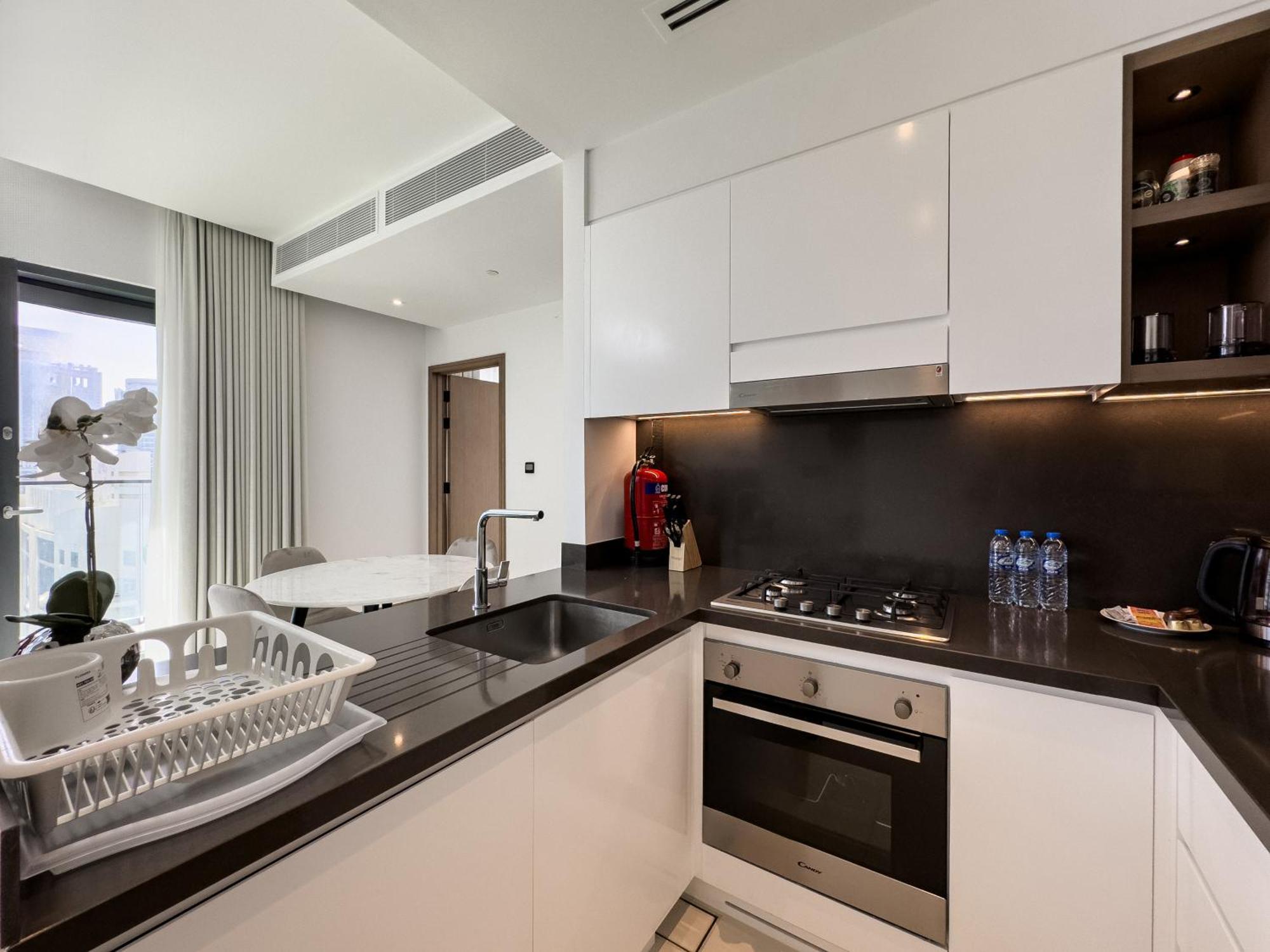 Apartment Vida Marina & Yacht Club With Starbucks Below *