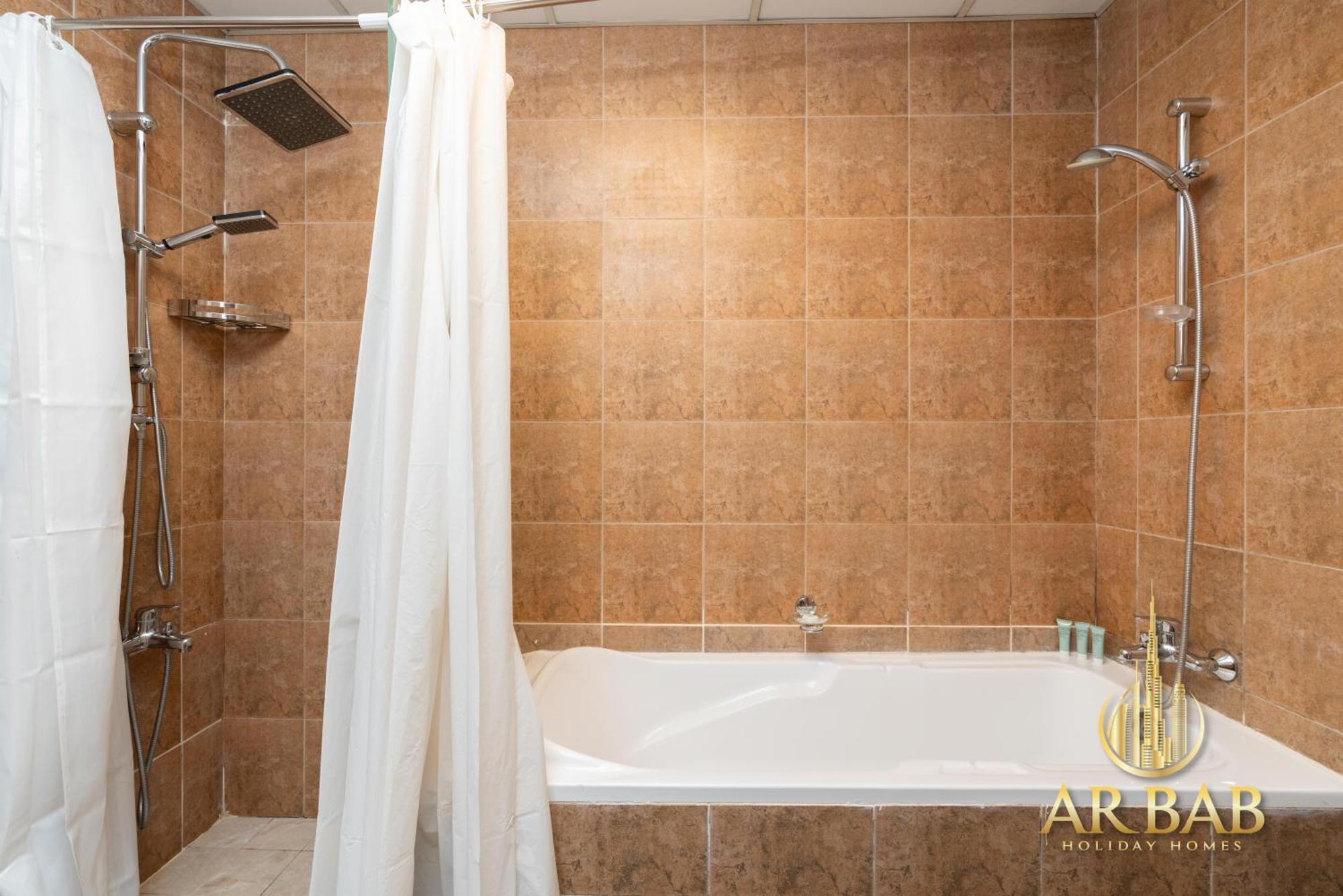 Apartment Hamilton Residence - Luxury 1Br Best Canal View - Business Bay
