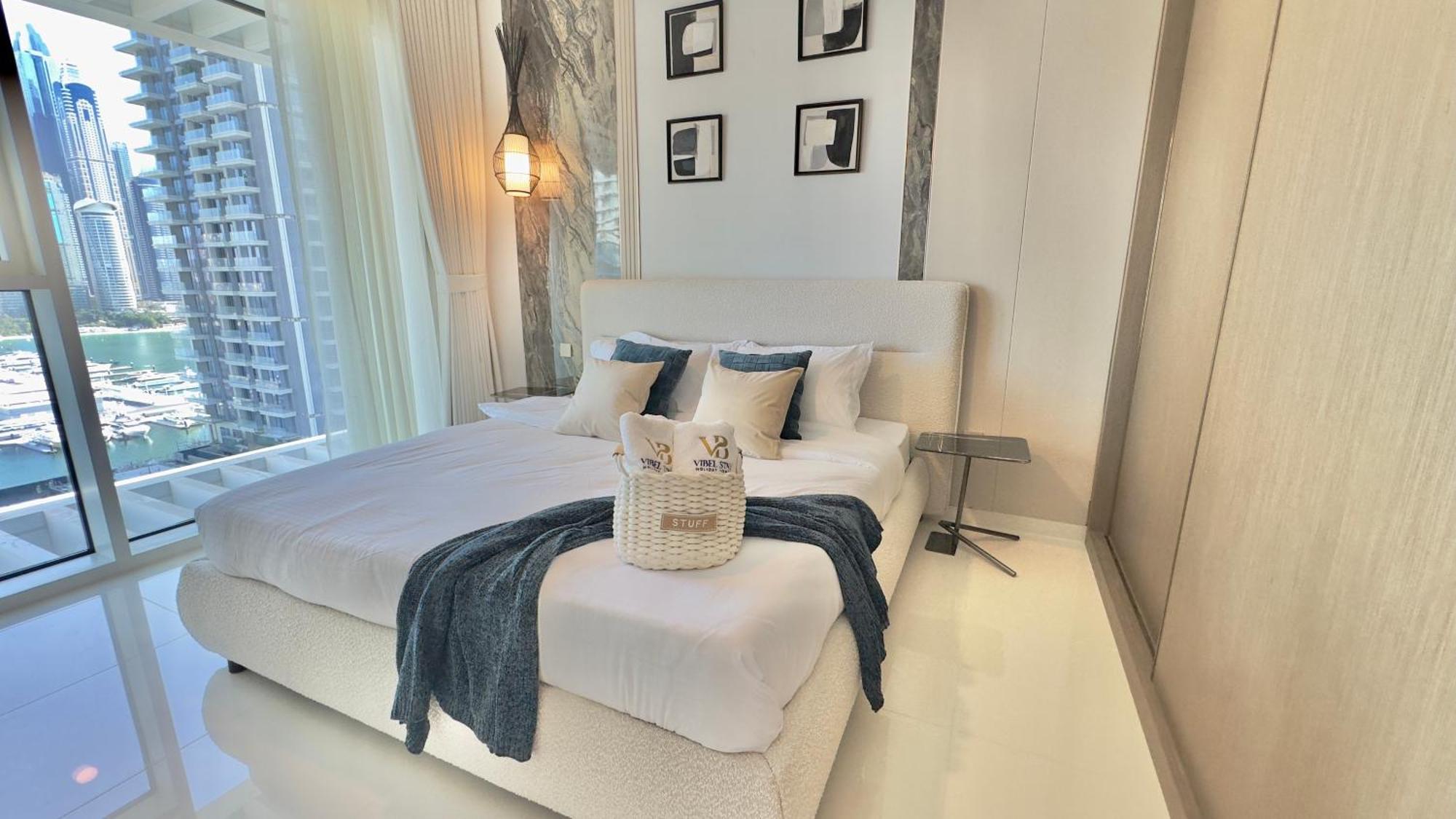 1br Grand Bleu T2 In Emaar Front By Vibel