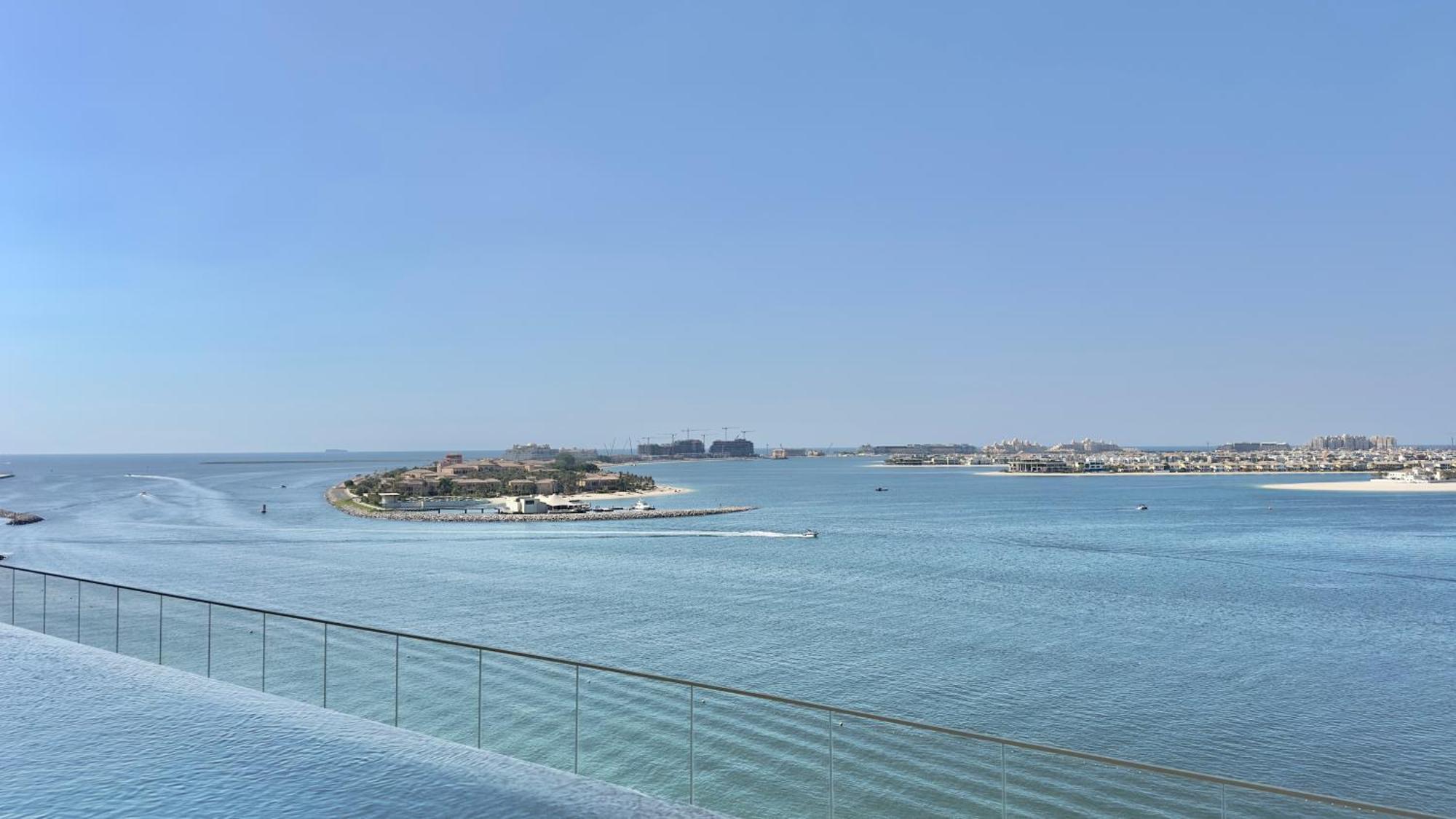 Apartment 1br Grand Bleu T2 In Emaar Front By Vibel *