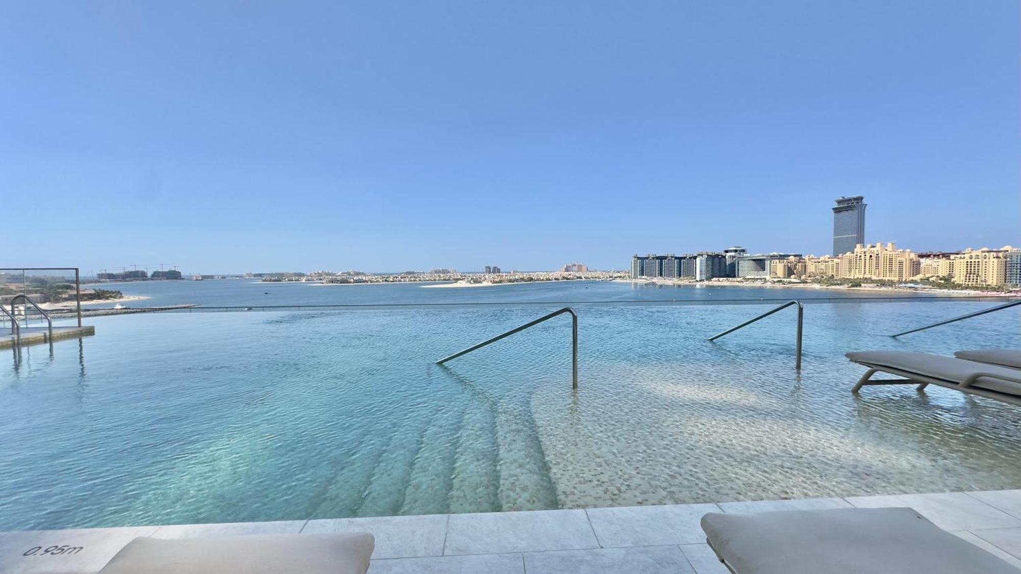 1br Grand Bleu T2 In Emaar Front By Vibel *