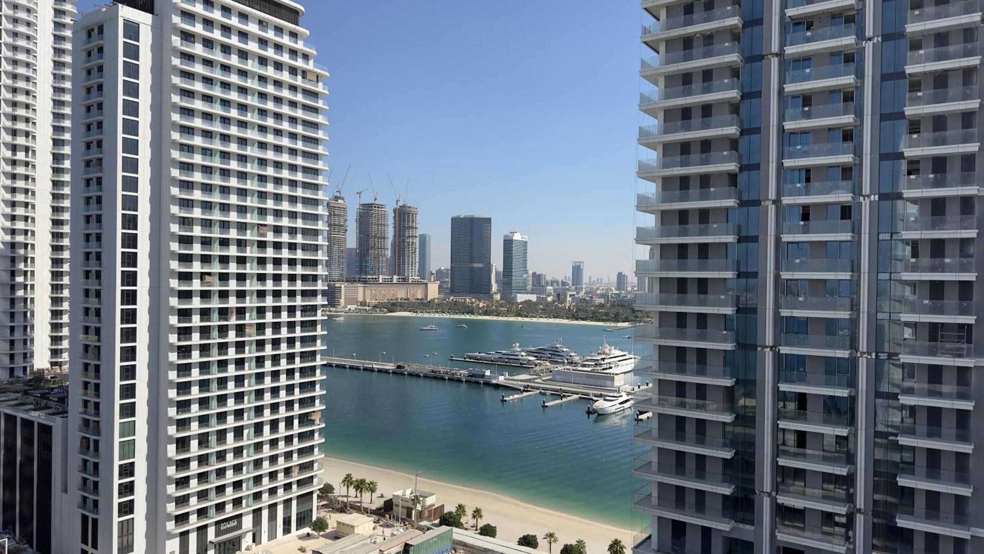 1br Grand Bleu T2 In Emaar Front By Vibel