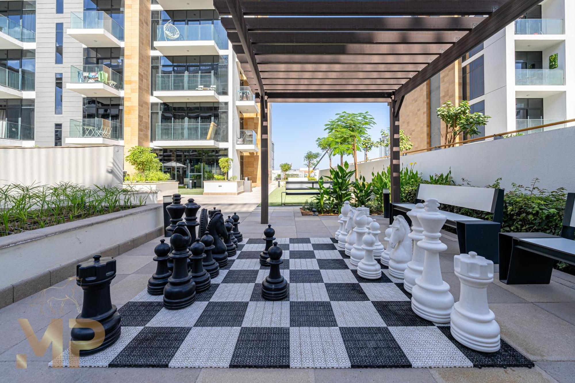 Marcopolo - Chic Huge Balcony & Top-notch Amenities Apartment