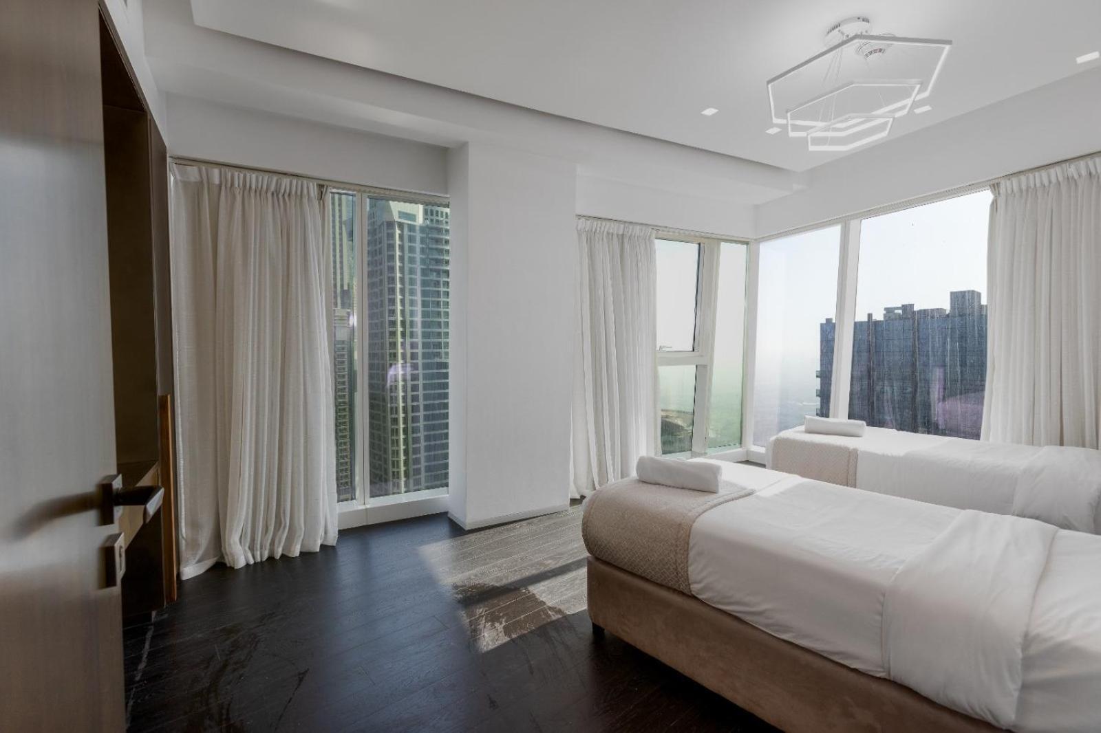 Apartment High Floor 3br In Damac Heights, Marina - Allsopp & Allsopp *