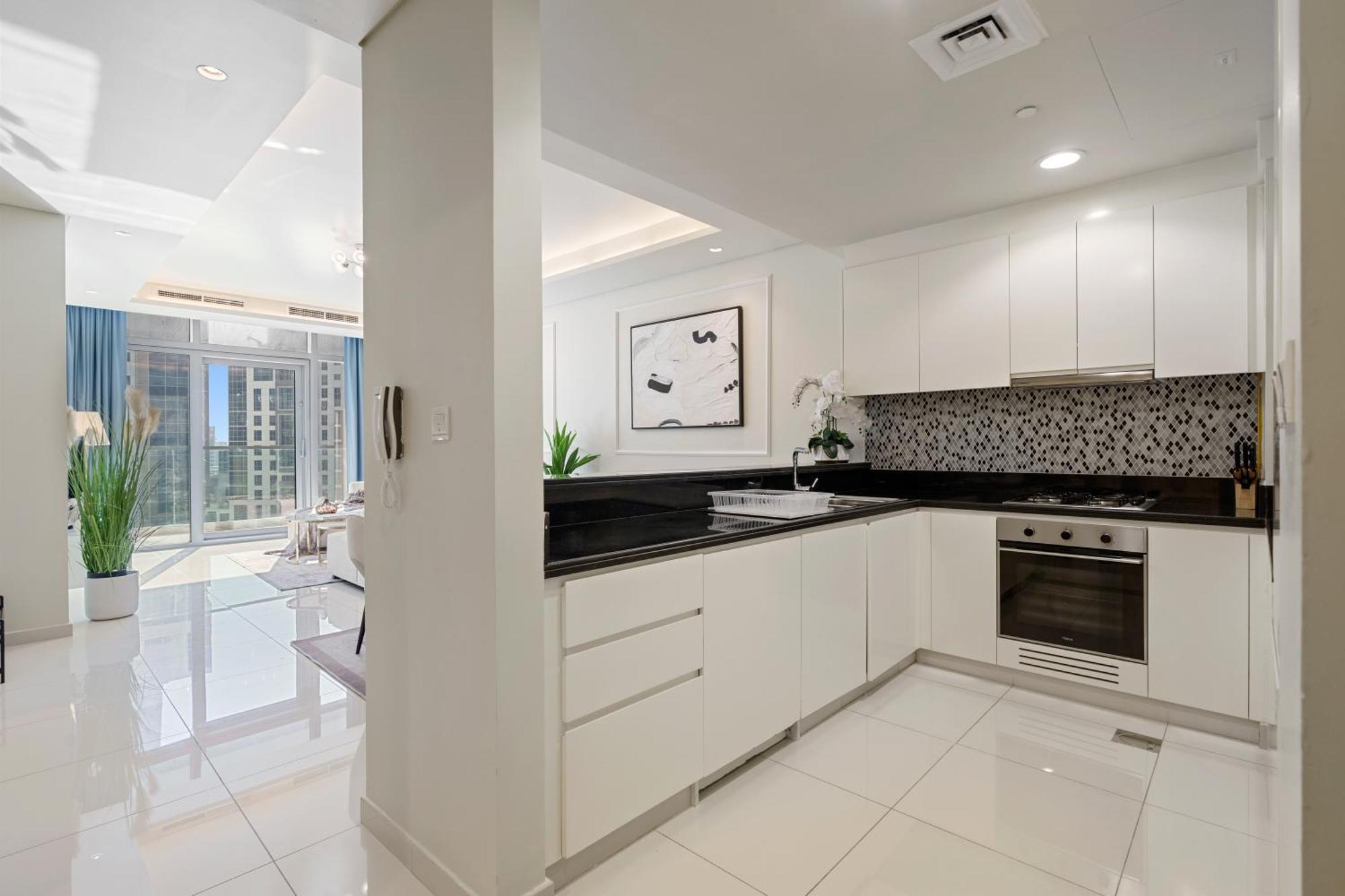 Stunning 2br With Burj Views Infinity Pool Apartment