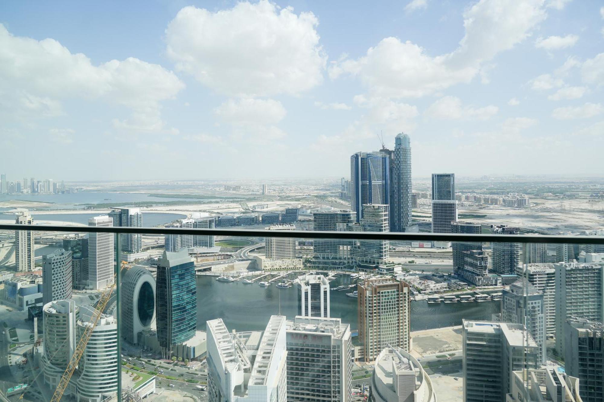 Cozy 1-br In The Heart Of With Skyline Views Apartment Dubai