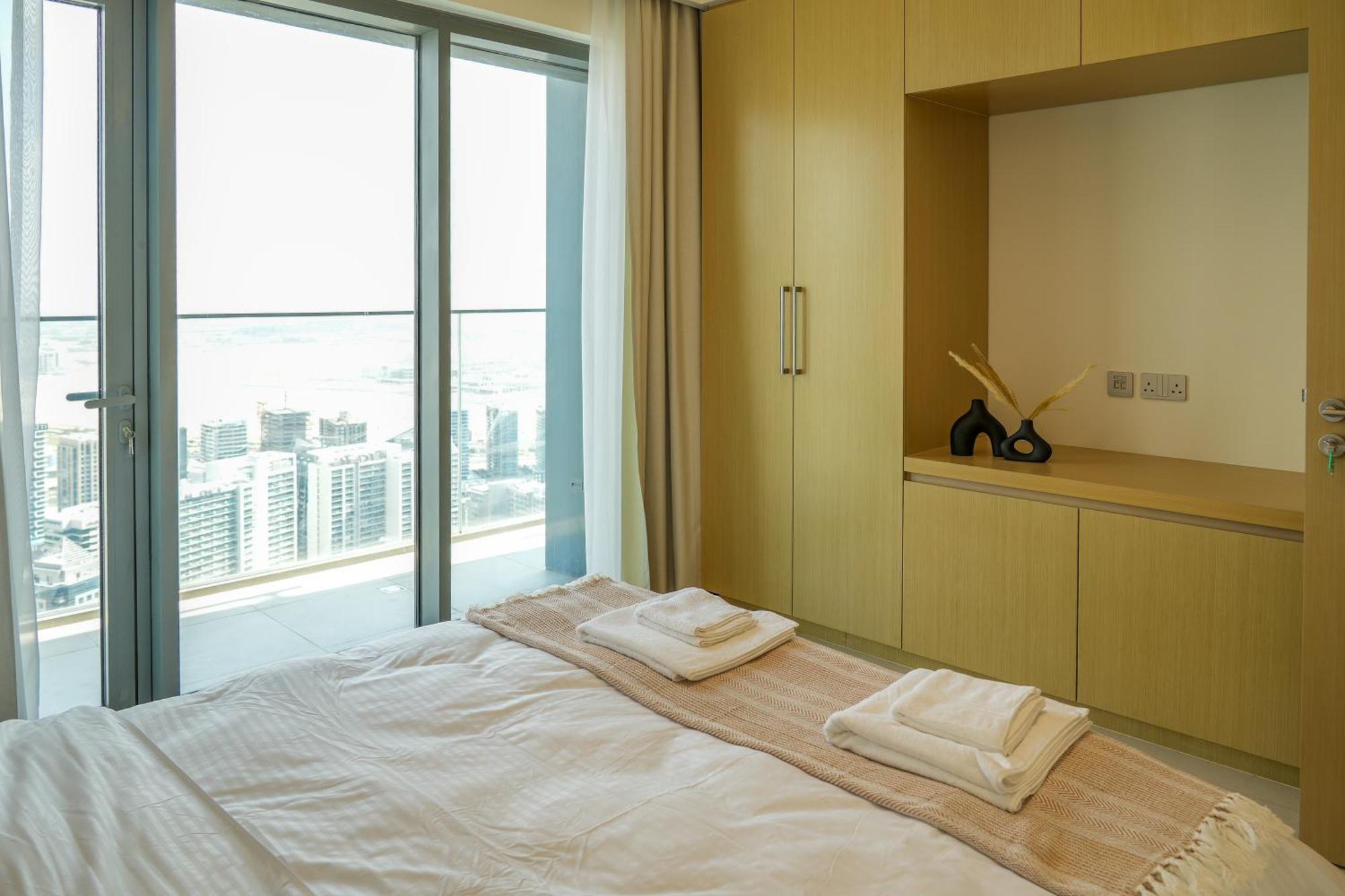 Cozy 1-br In The Heart Of With Skyline Views Apartment *
