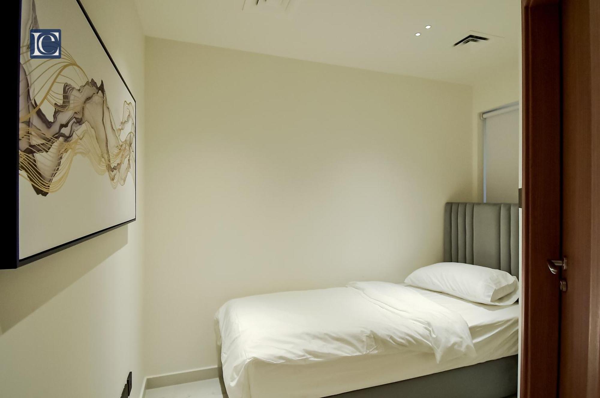 Luxury Escapes - Spacious 3br Maids View Apartment Dubai