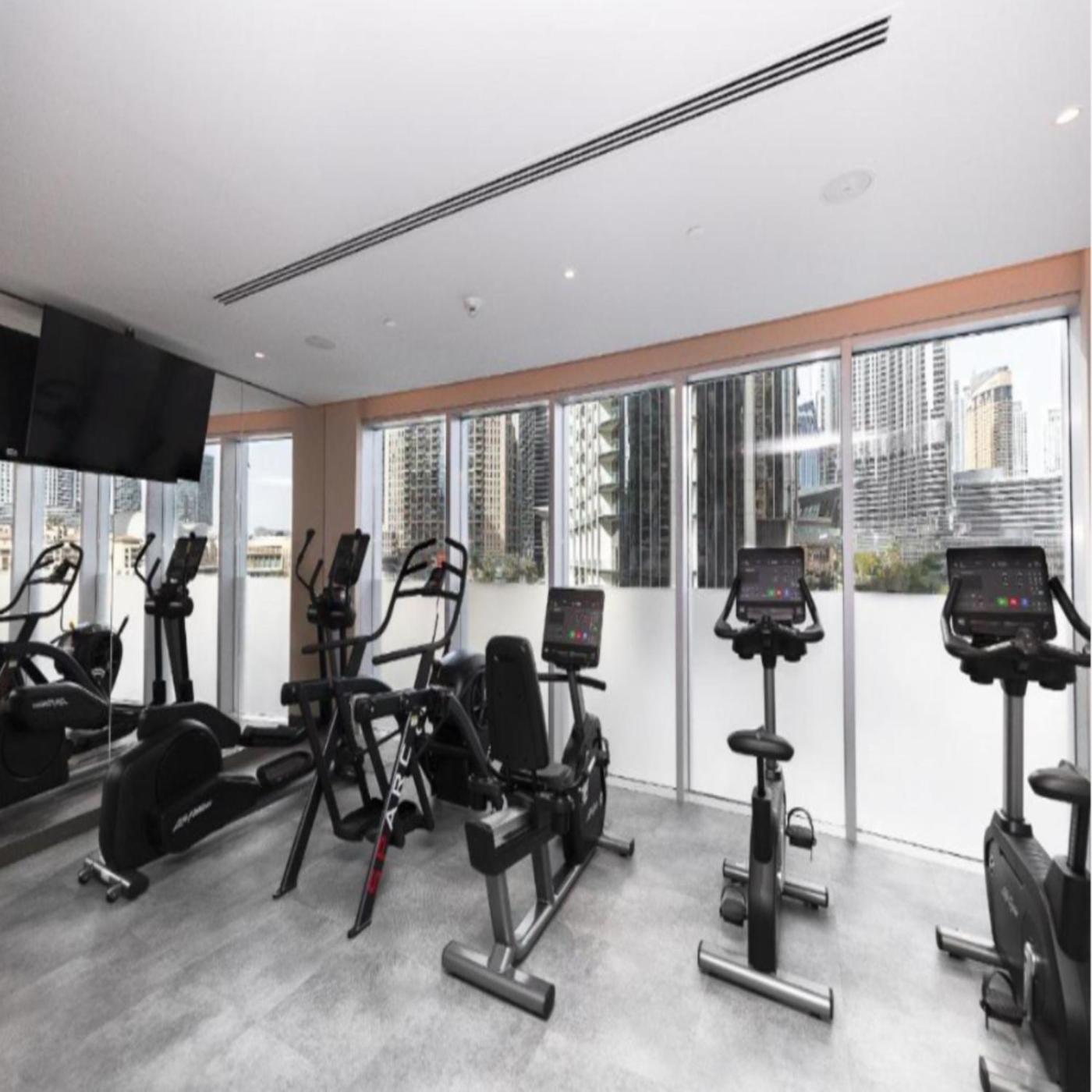 Stunning 2br Burj Khalifa & Fountain View High Flr *