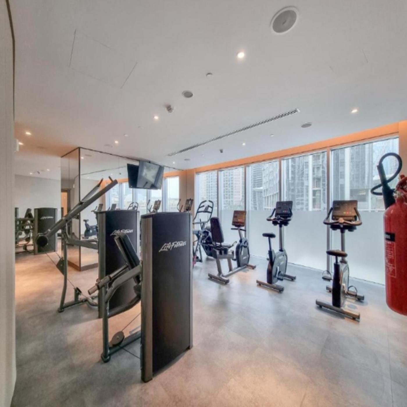 Stunning 2br Burj Khalifa & Fountain View High Flr * Dubai