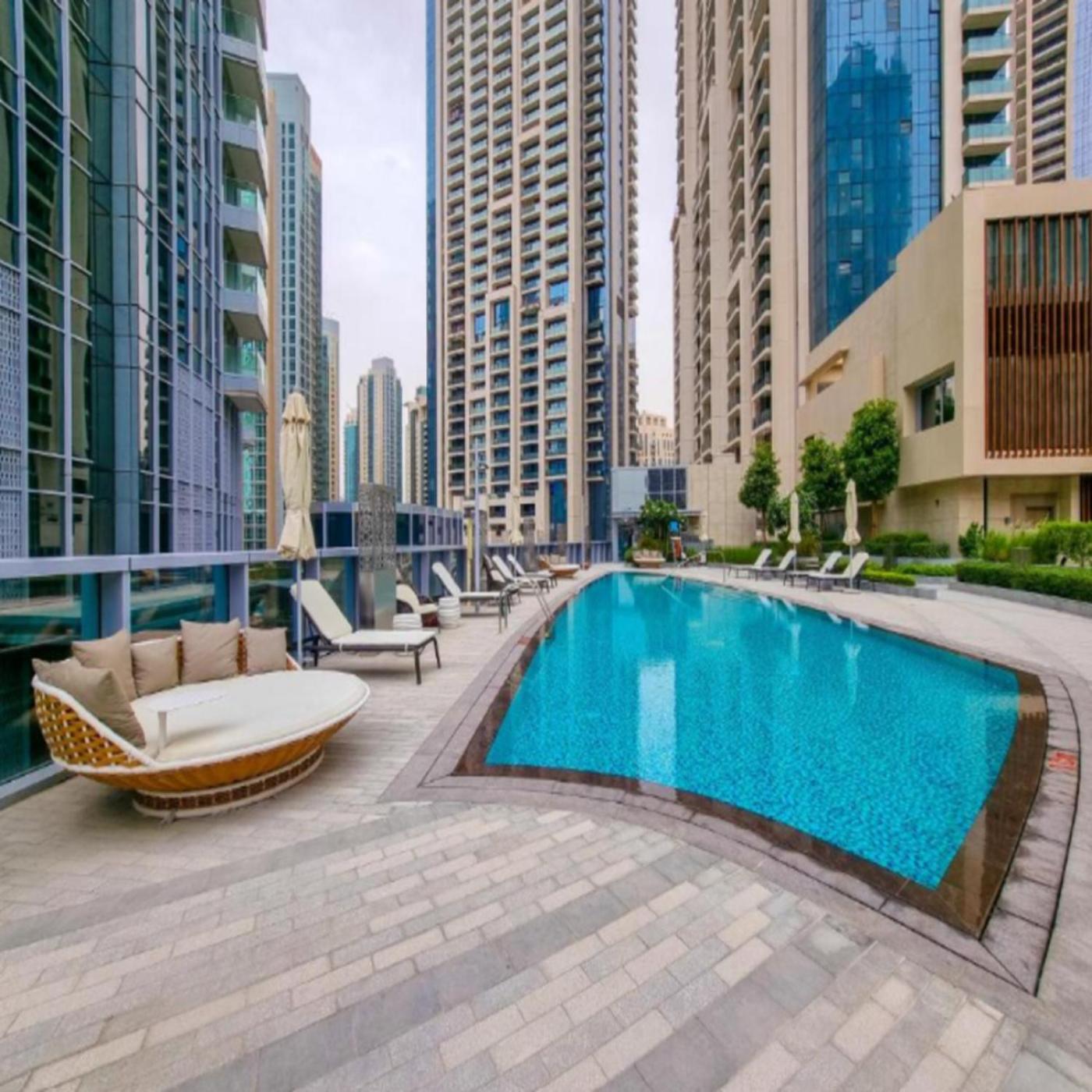 Stunning 2br Burj Khalifa & Fountain View High Flr *