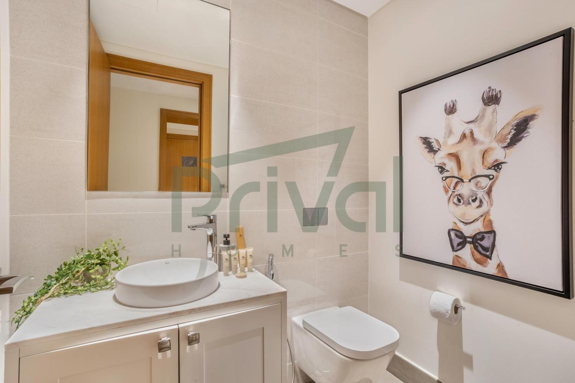 Stunning 2br Burj Khalifa & Fountain View High Flr Apartment