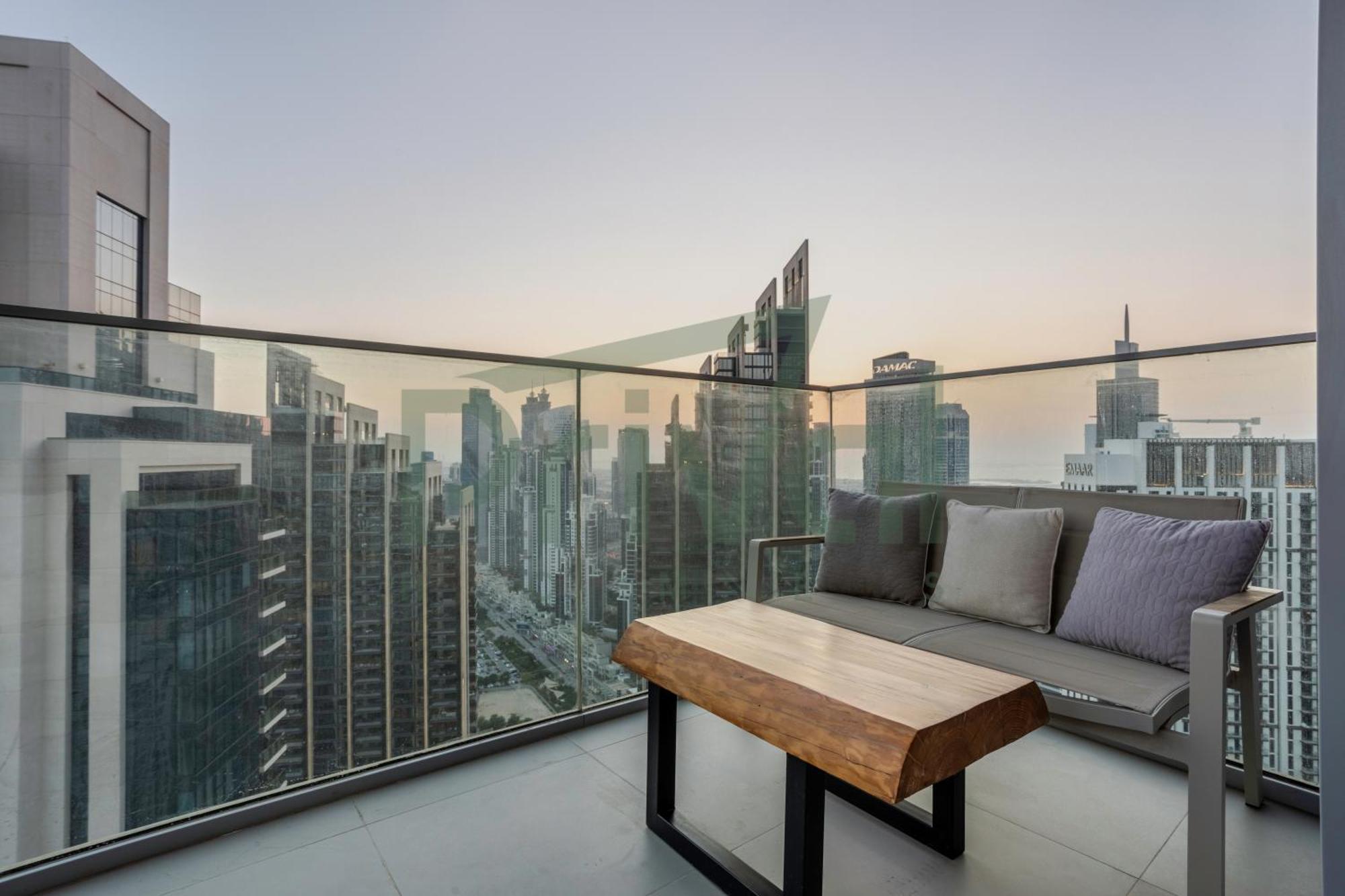 Stunning 2br Burj Khalifa & Fountain View High Flr Dubai