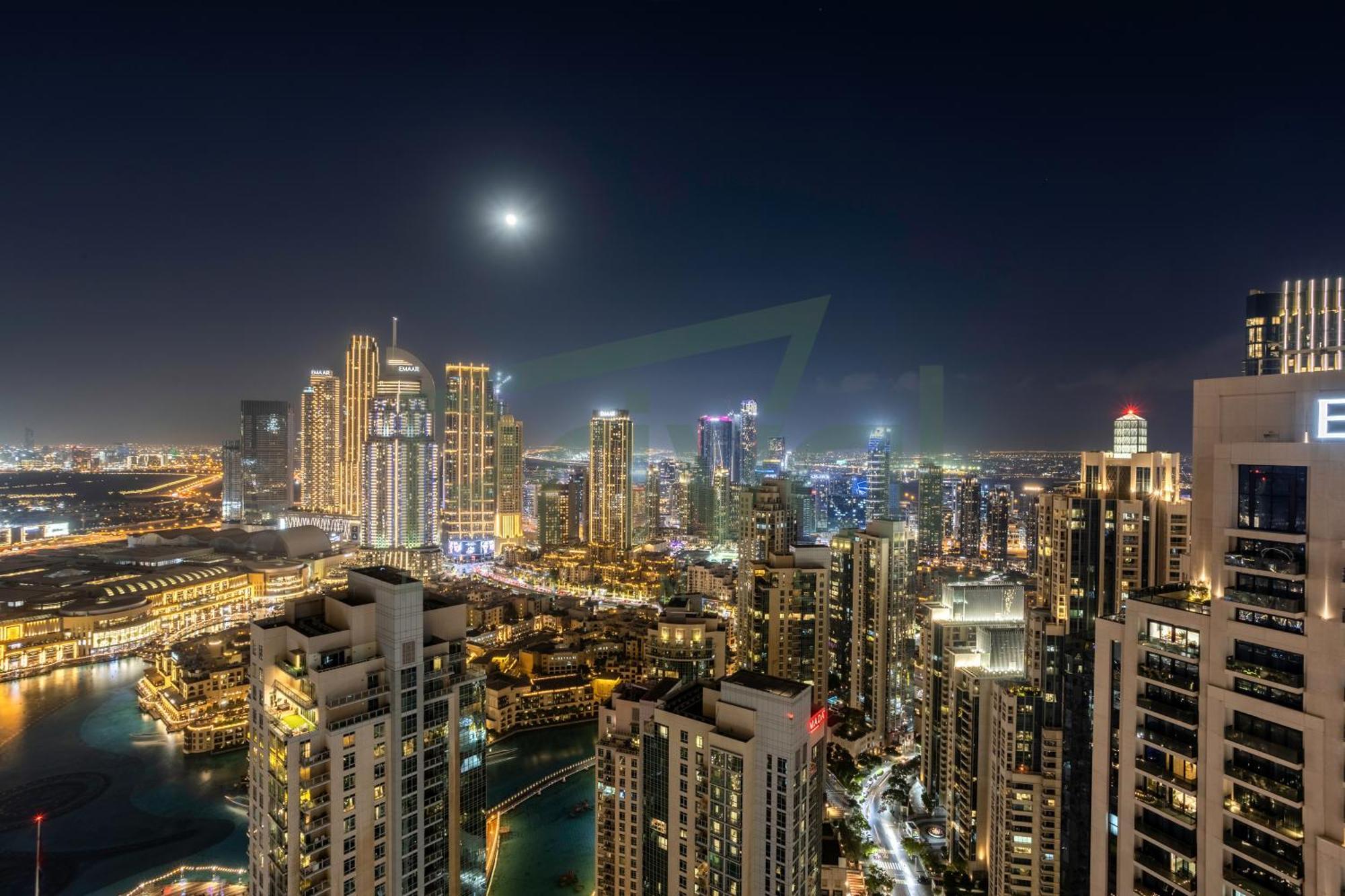 Stunning 2br Burj Khalifa & Fountain View High Flr Apartment *