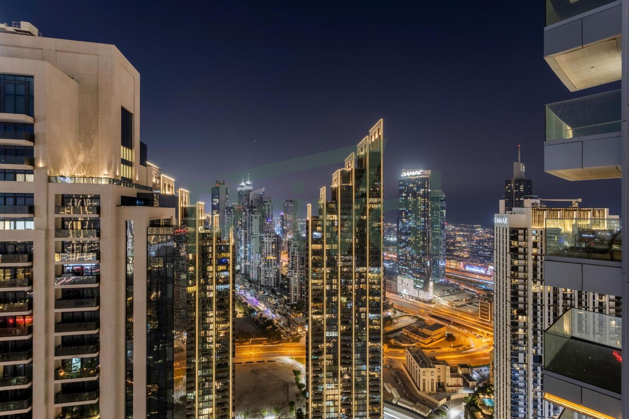 Stunning 2br Burj Khalifa & Fountain View High Flr *