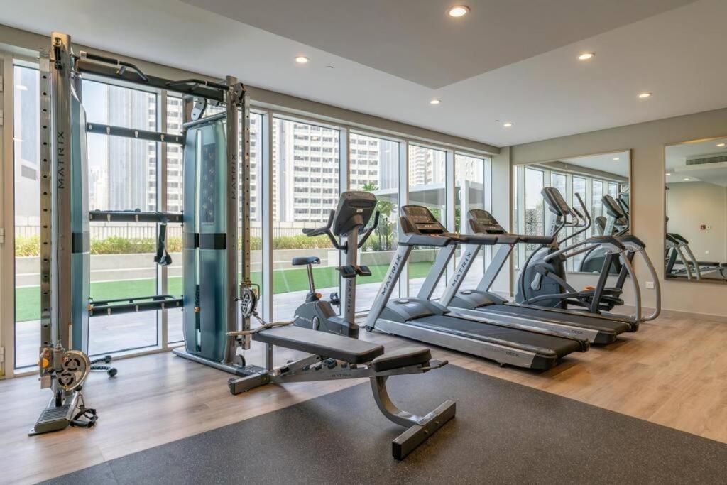 Apartment 2br W Huge Terrace & Full Burj Khalifa View Dubai