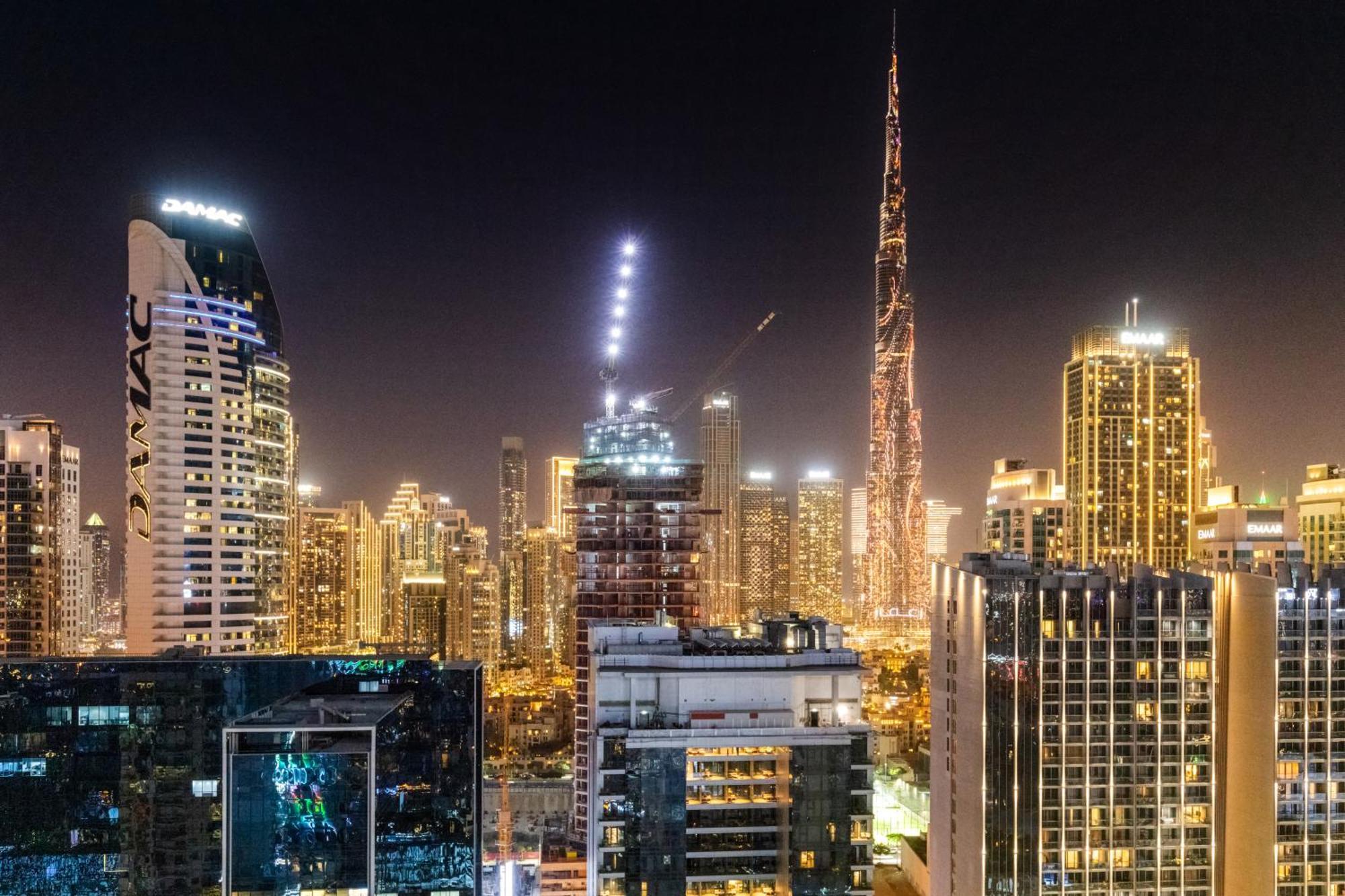 2br W Huge Terrace & Full Burj Khalifa View * Dubai