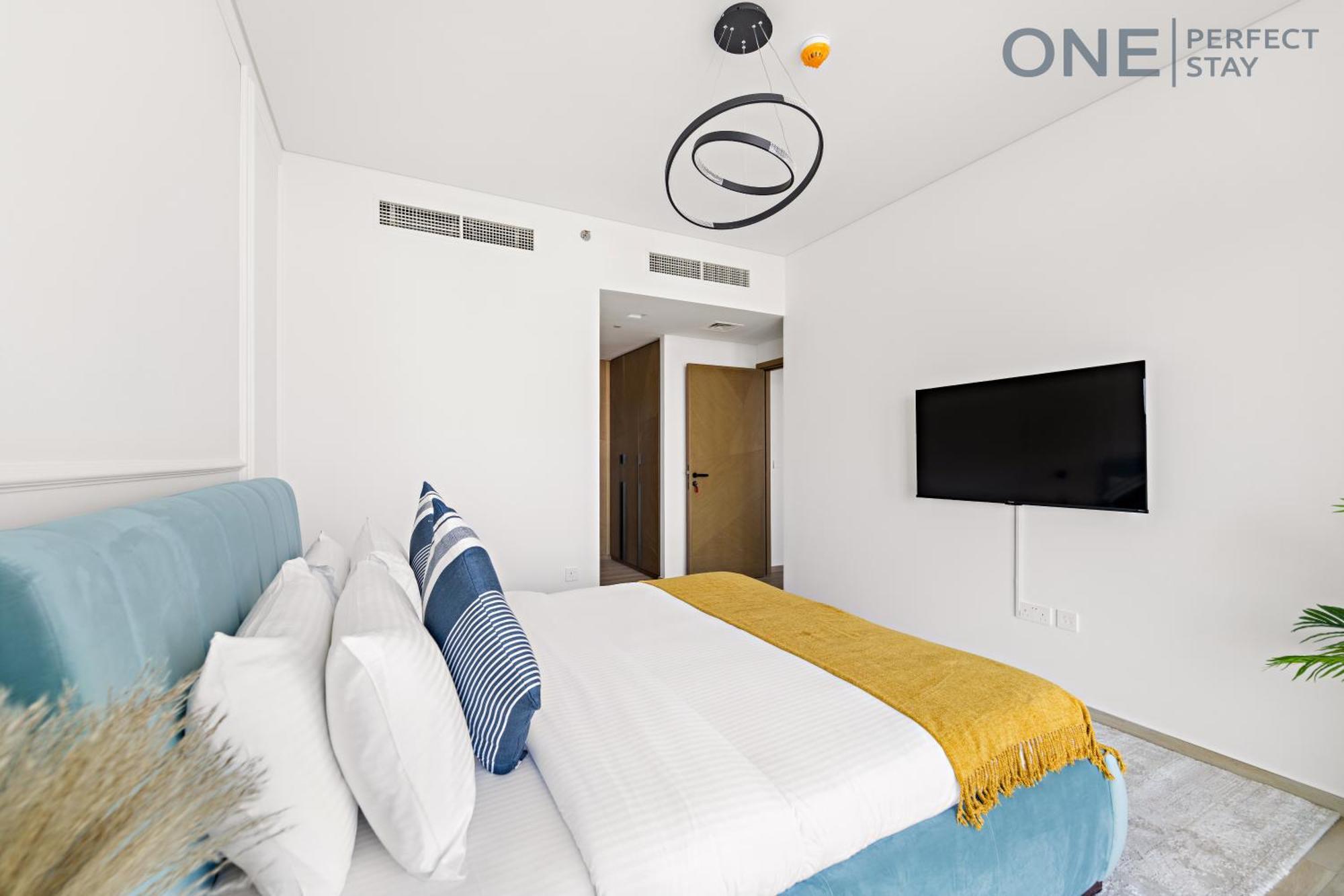 Apartment Stylish 2br With Infinity Pool In Creek Dubai