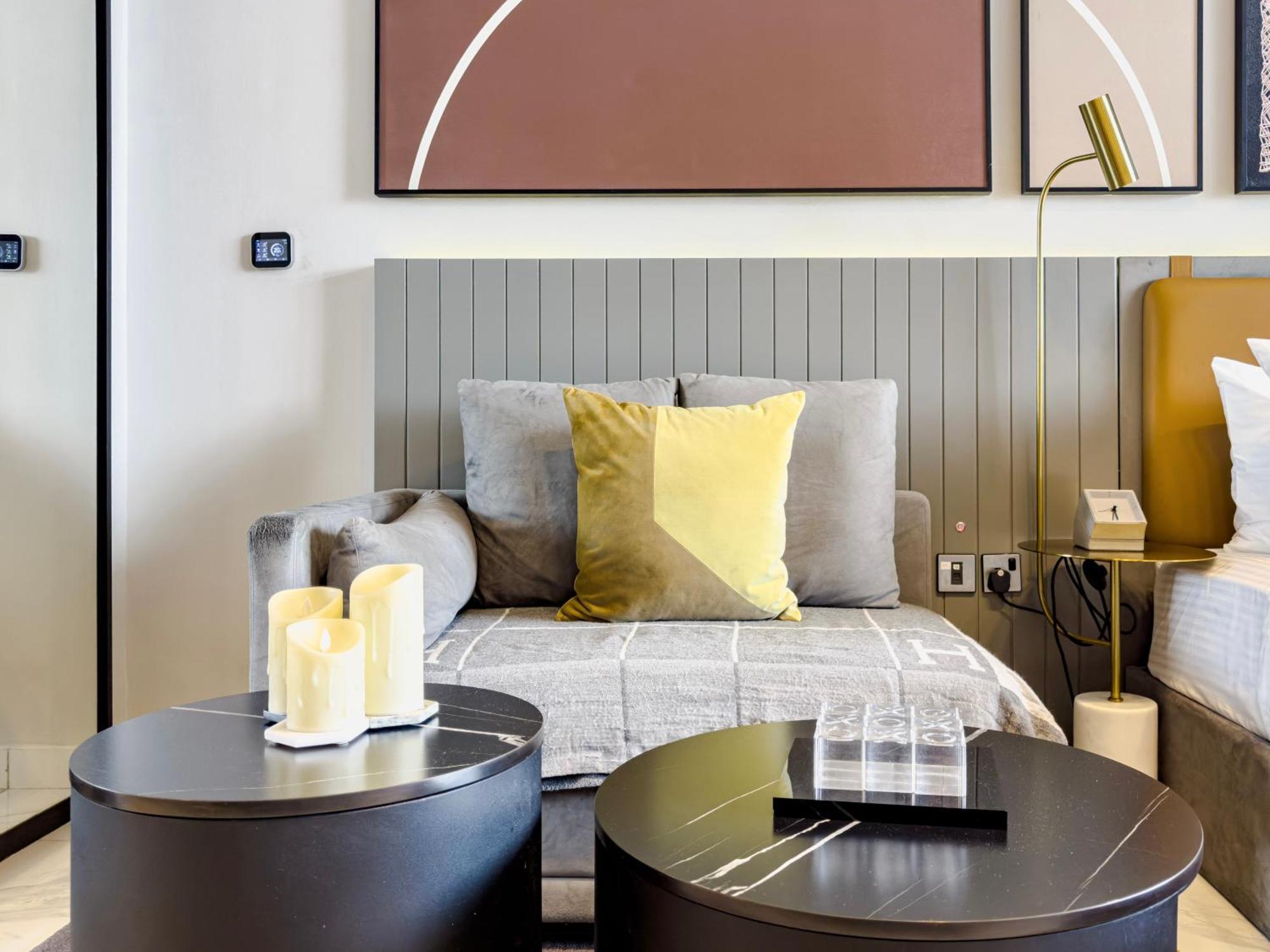 Select Stay-cozy In Mag 318 With Canal View * Dubai