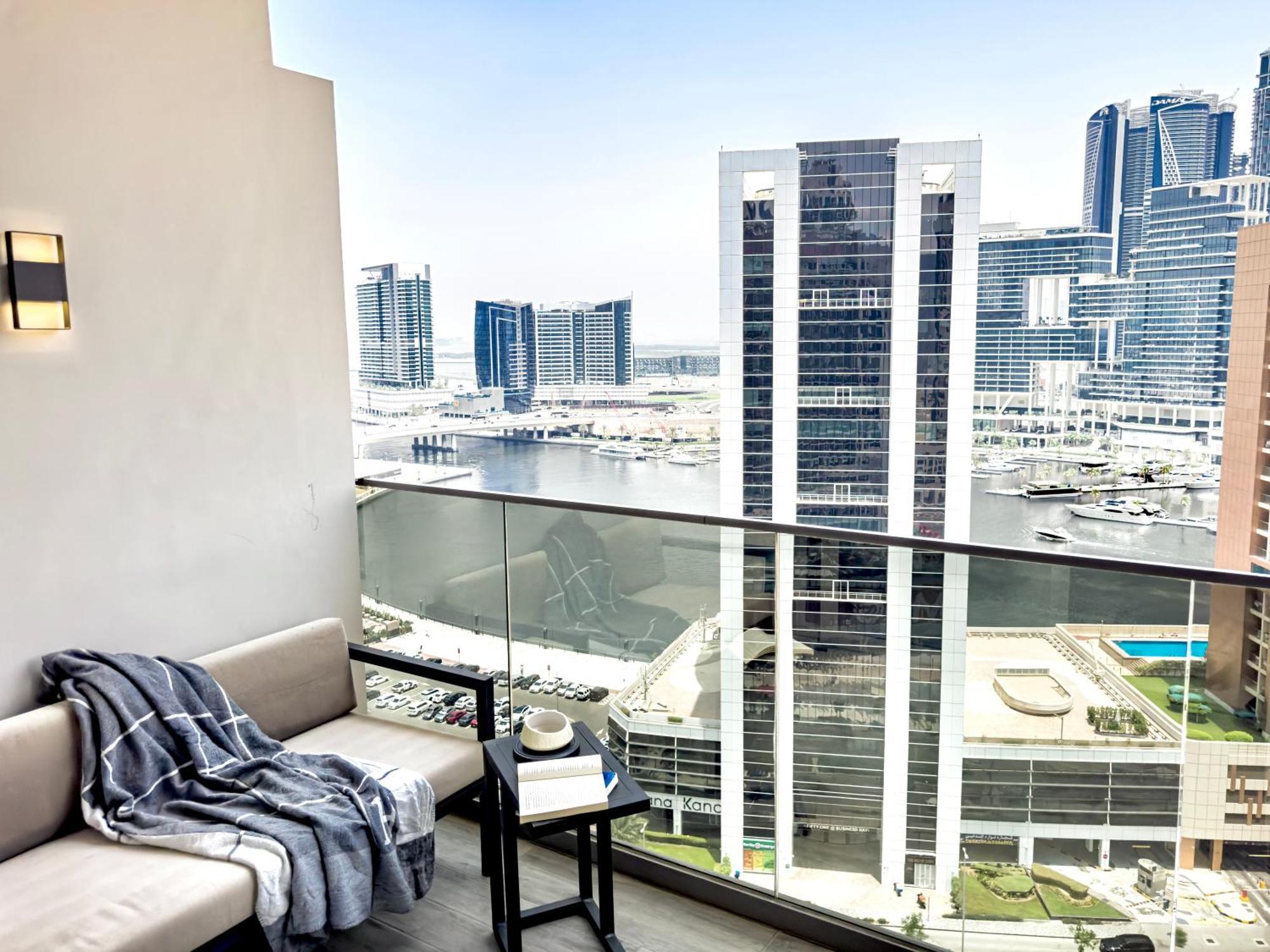 Select Stay-cozy In Mag 318 With Canal View *